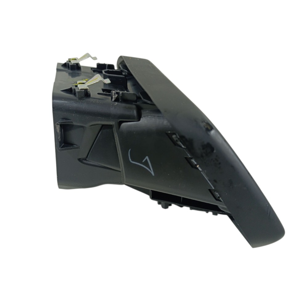 Difusor ar direito Peugeot 208 ano 2024 9823459480 5