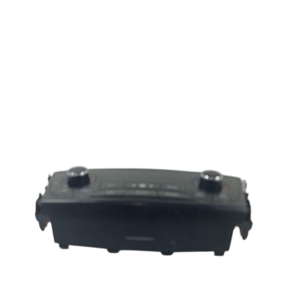 Comando Ar Condicionado Suzuki S-cross 2016 3951061m00 2