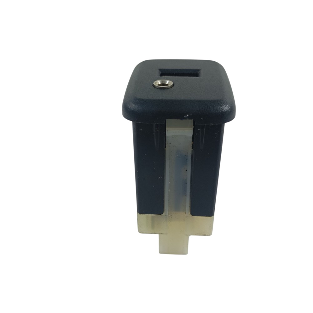 Conector Usb Gm Tracker Lt 1.4 2018 13591084 2