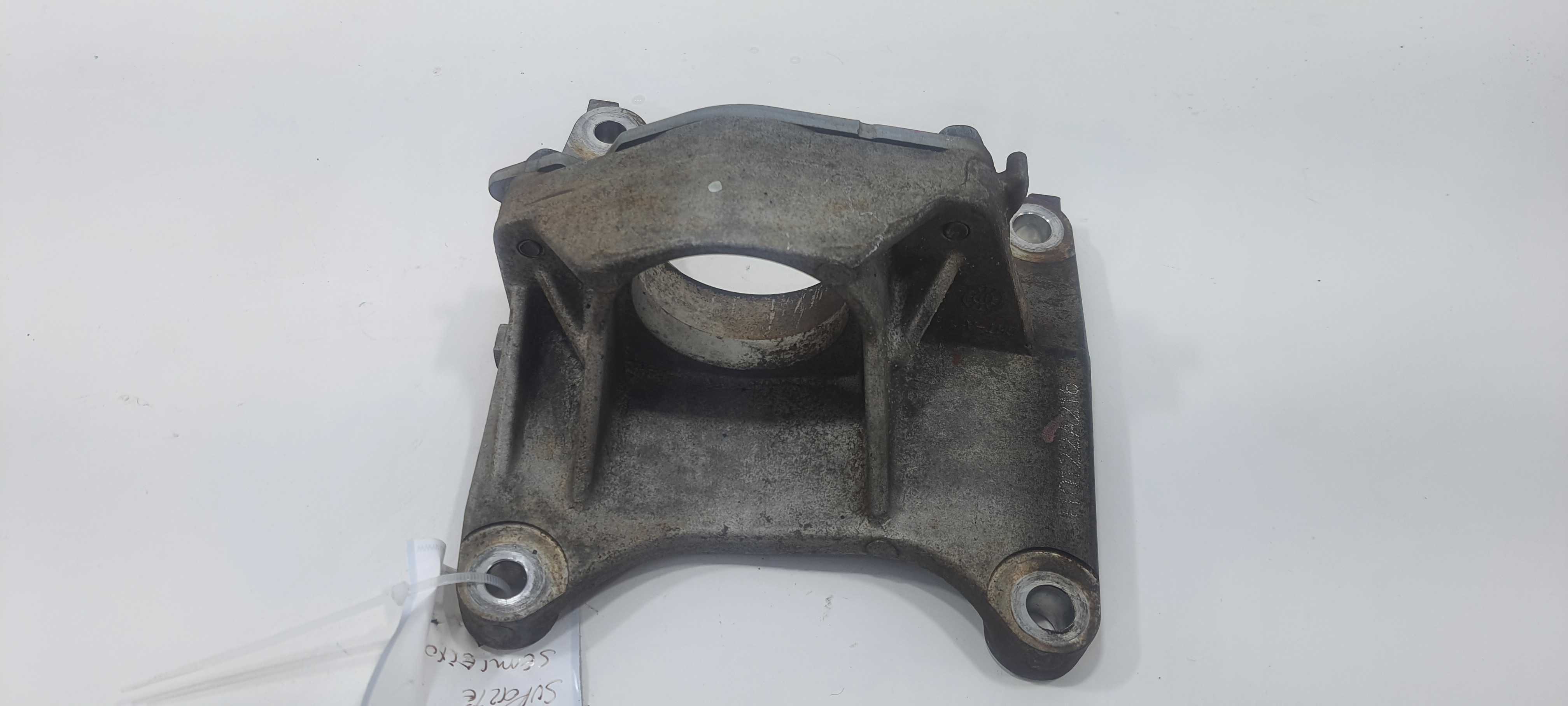 Suporte Semieixo Direito Nissan Tiida Sedan 1.8 2012 V2305 2