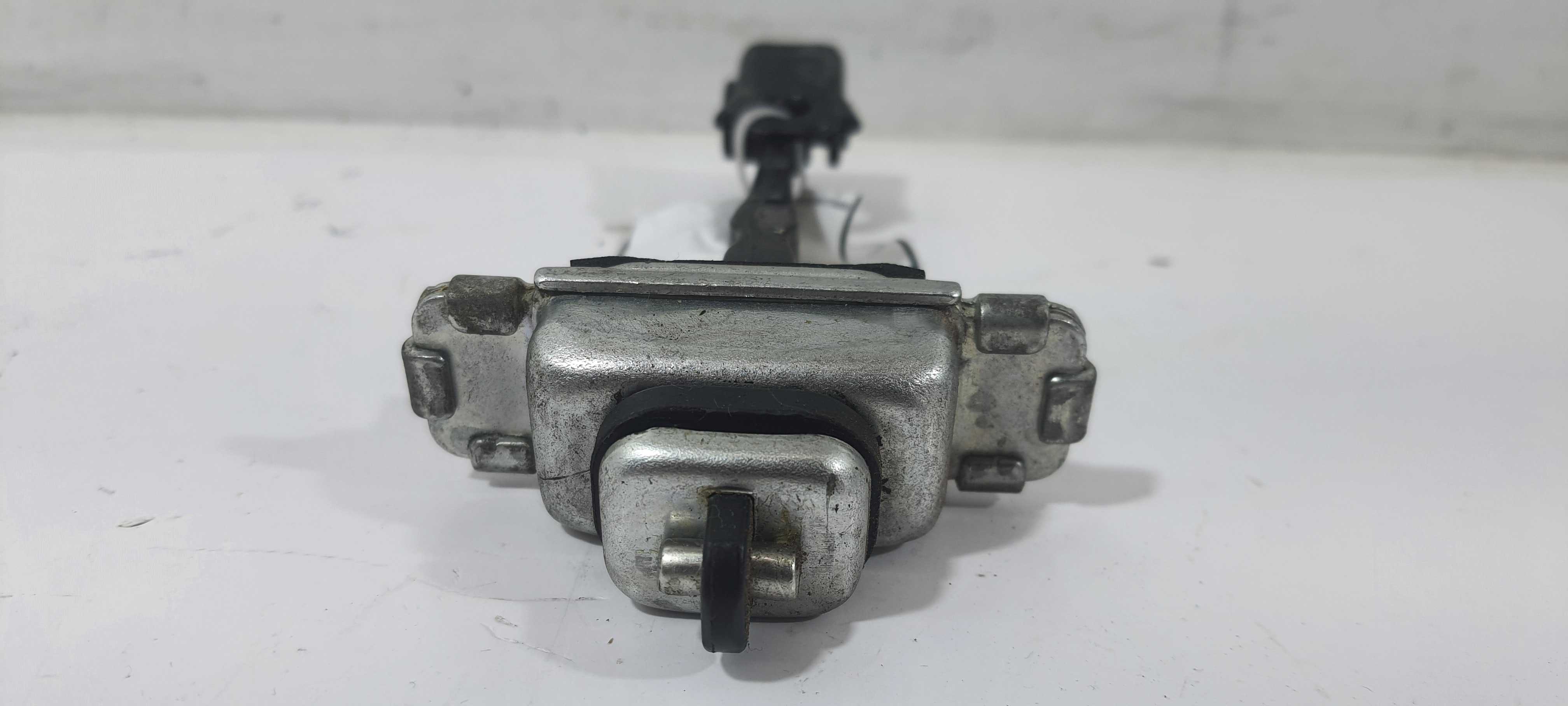 Limitador Porta Traseira D. Gm Onix Activ 1.4 18 52158971 5