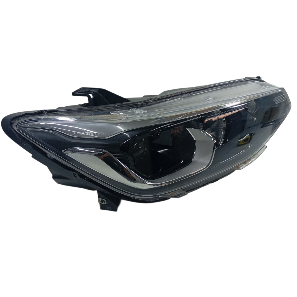 Farol Direito Tracker 1.0 2021 26306471 Direito/passageiro 2