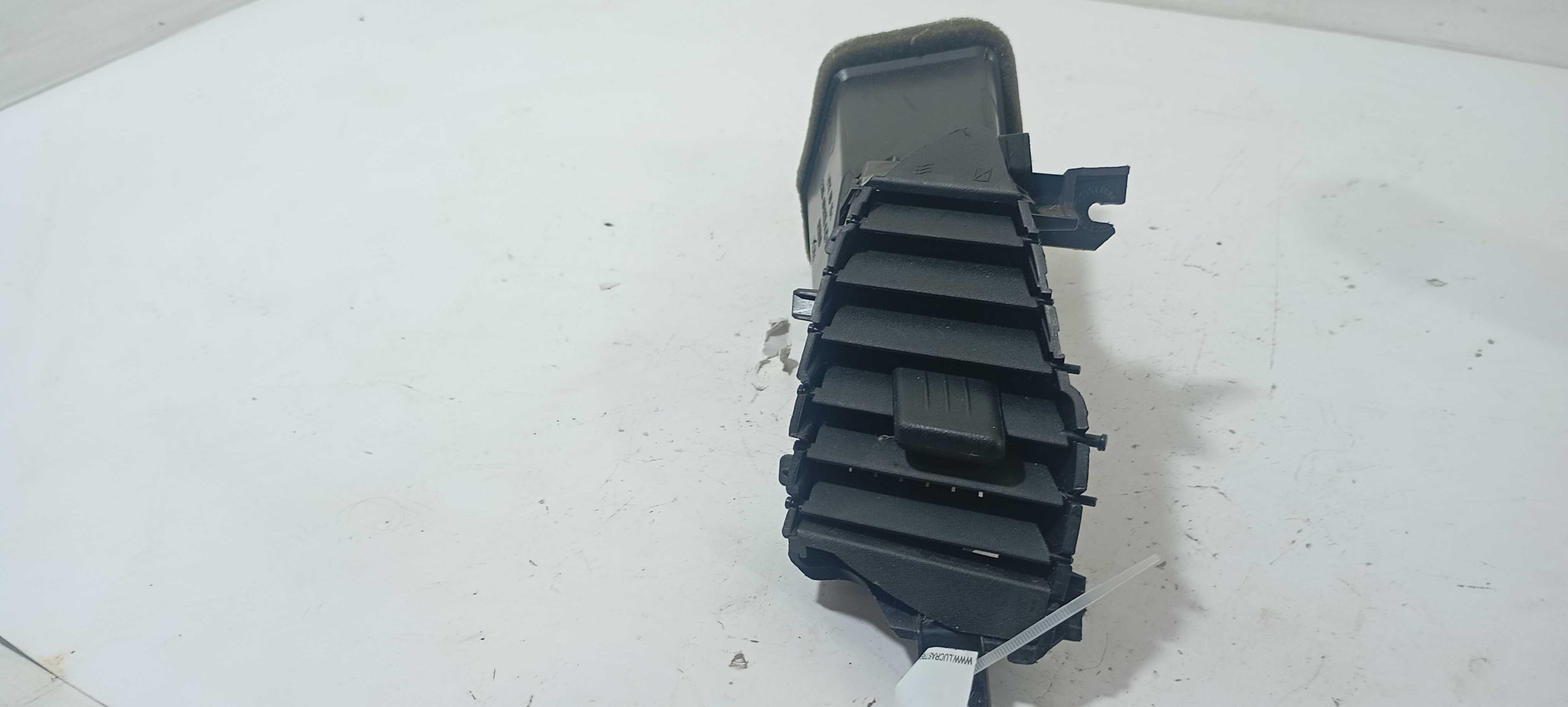 Difusor Ar Central Esquerdo Ford Ka 1.0 2020 E3b5a01821a 2