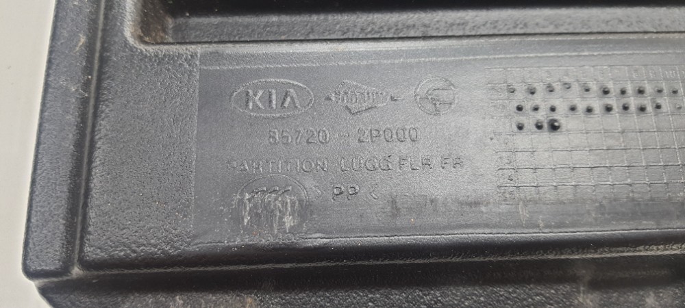 Separador Porta Malas Kia Sorento 2.4 2012 857202p000 5
