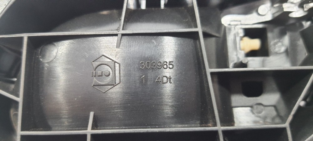 Maçaneta Interna Diant Direito Peugeot 208 2018 303965 Preto Dianteira 10