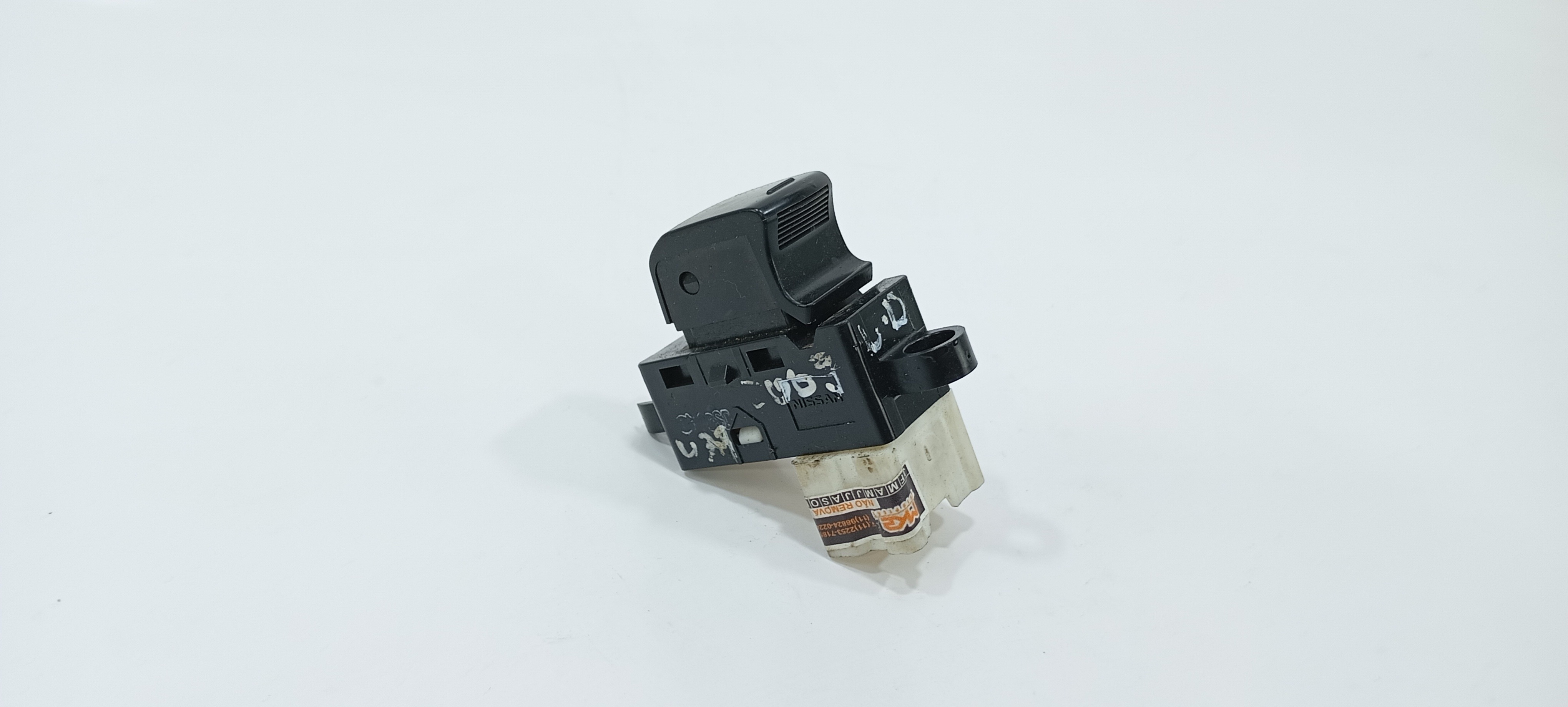 Botão Vidro Dianteiro Direito Nissan Tiida 2009 V39 2