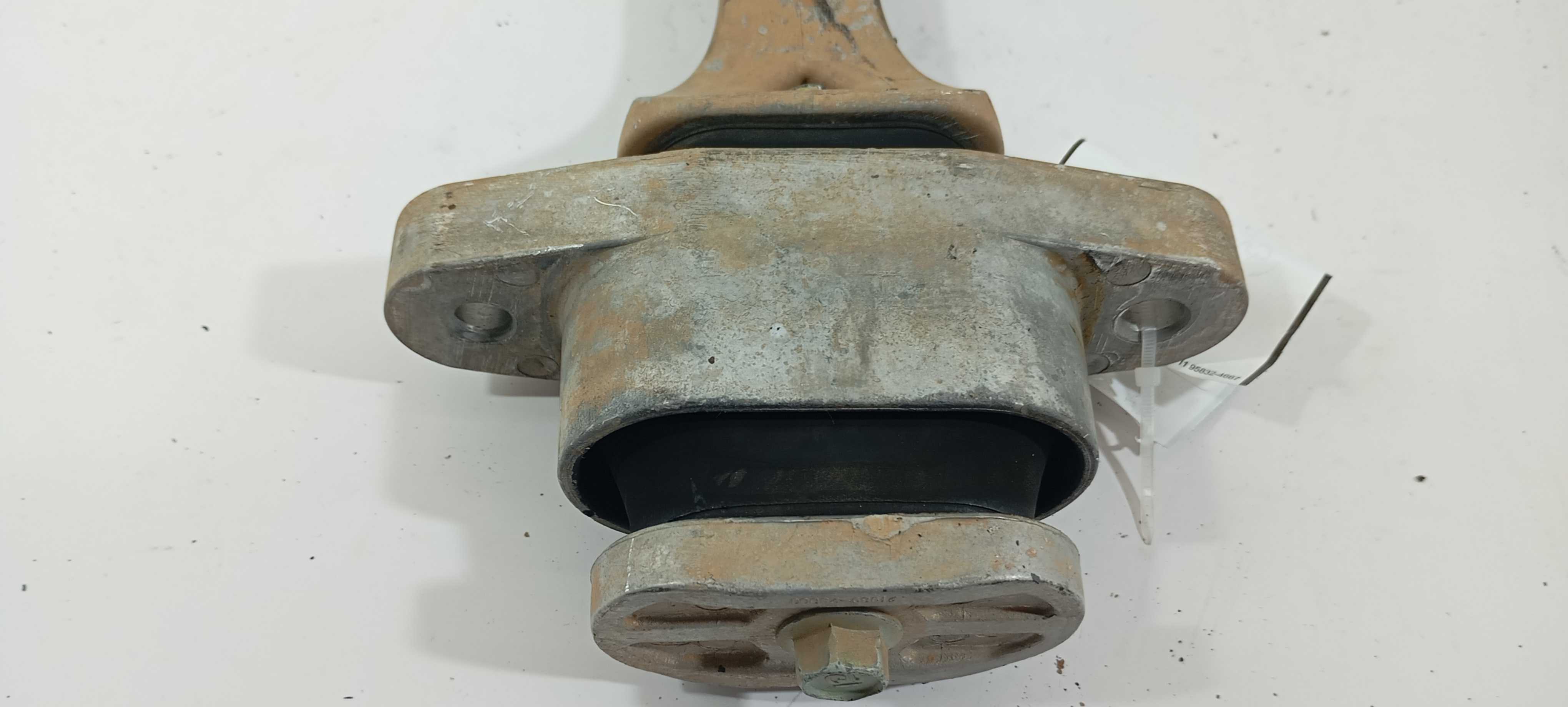 Coxim Inferior Cambio Hyundai Ix35 2.0 2012 219692s000 3