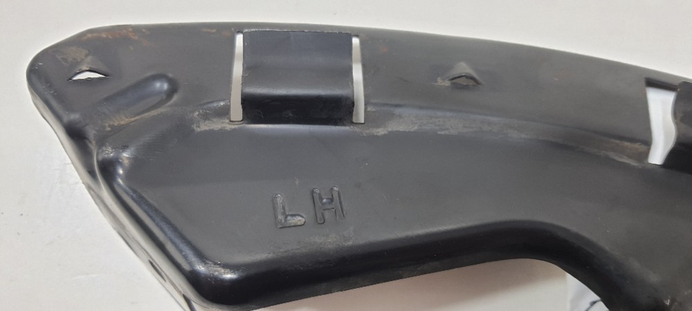 Protetor Entrada Ar Hyundai Ix35 2.0 Ano 2012 282132s000 Preto 5