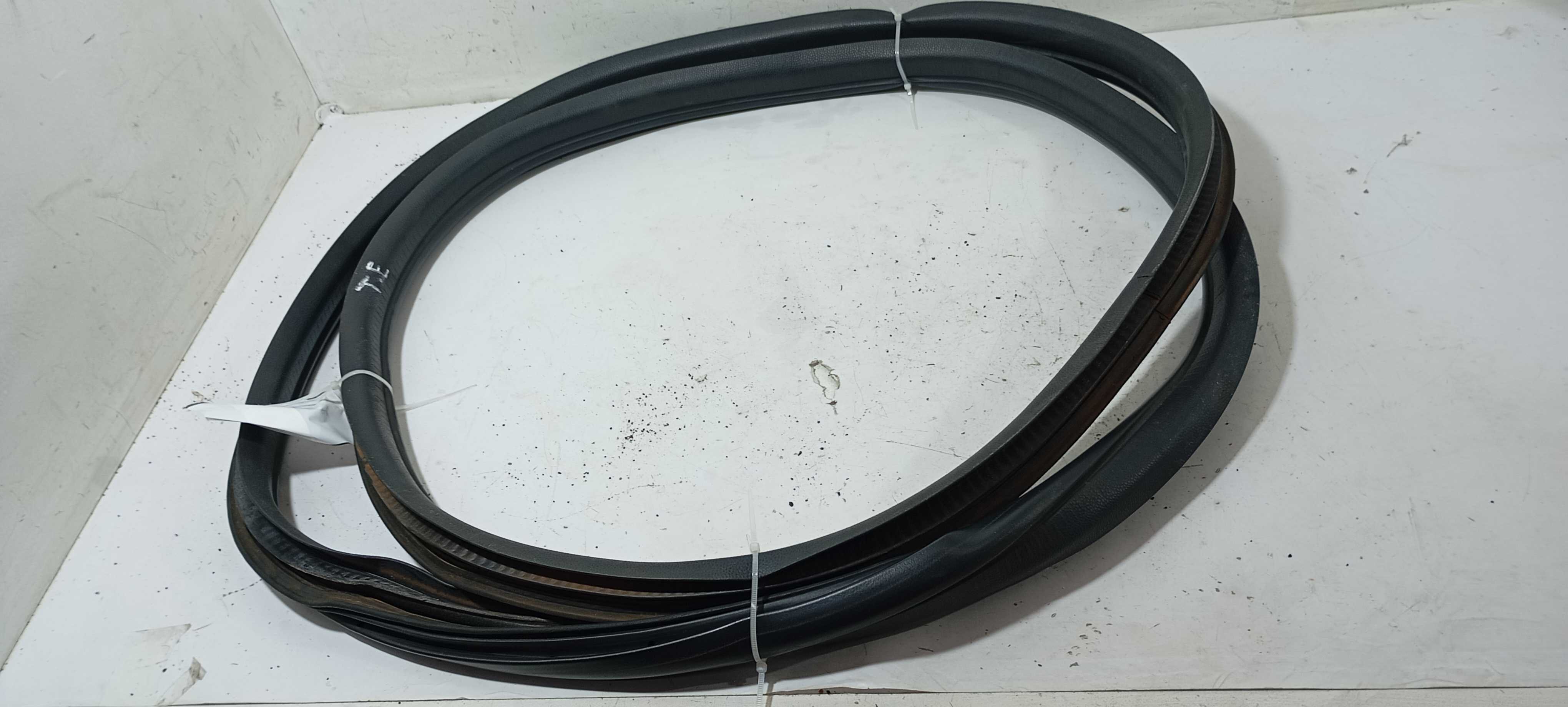 Borracha Porta Traseira Esquerda Ford Ka 2020 E4bz58253a10f 2