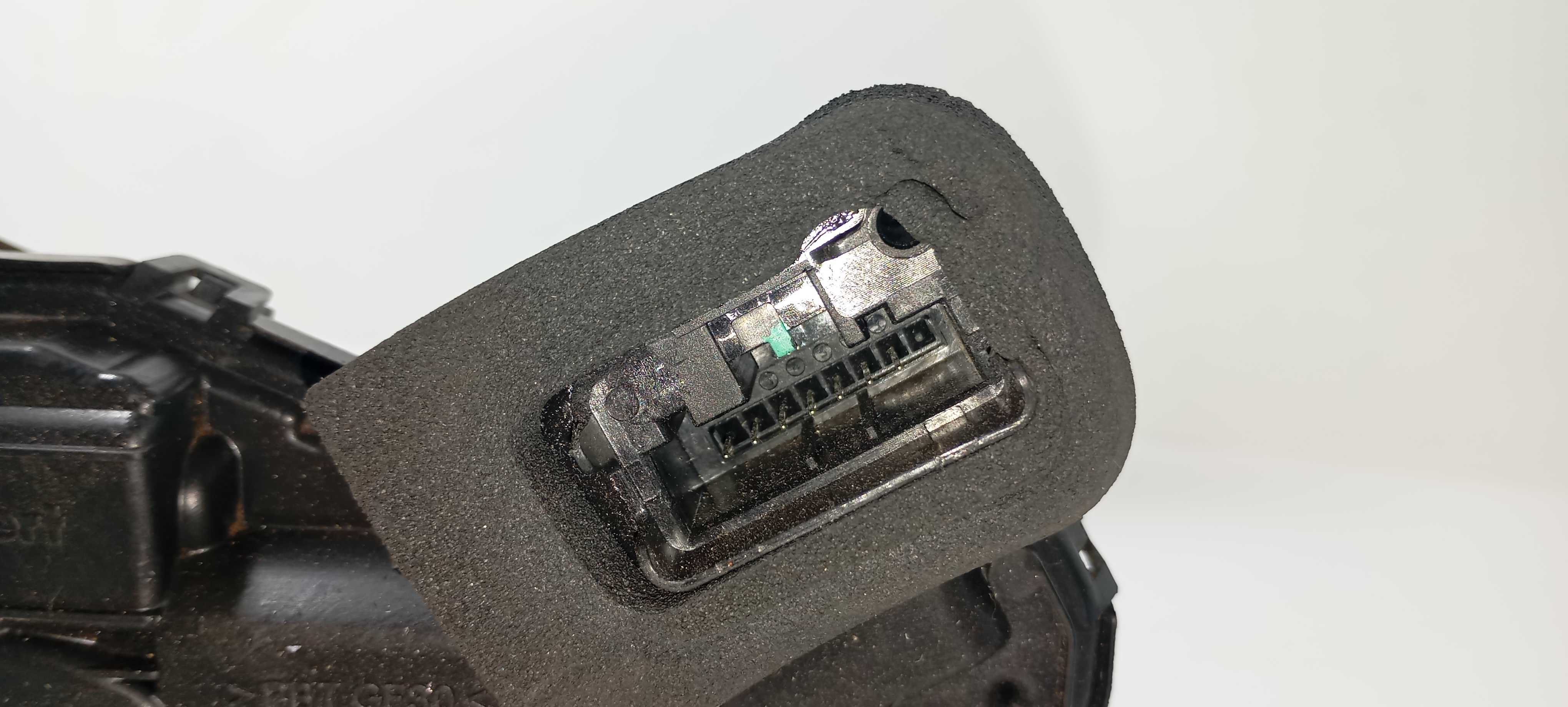 Fechadura Porta Traseiro Direito T-cross Tsi 2023 5nn839016a 5