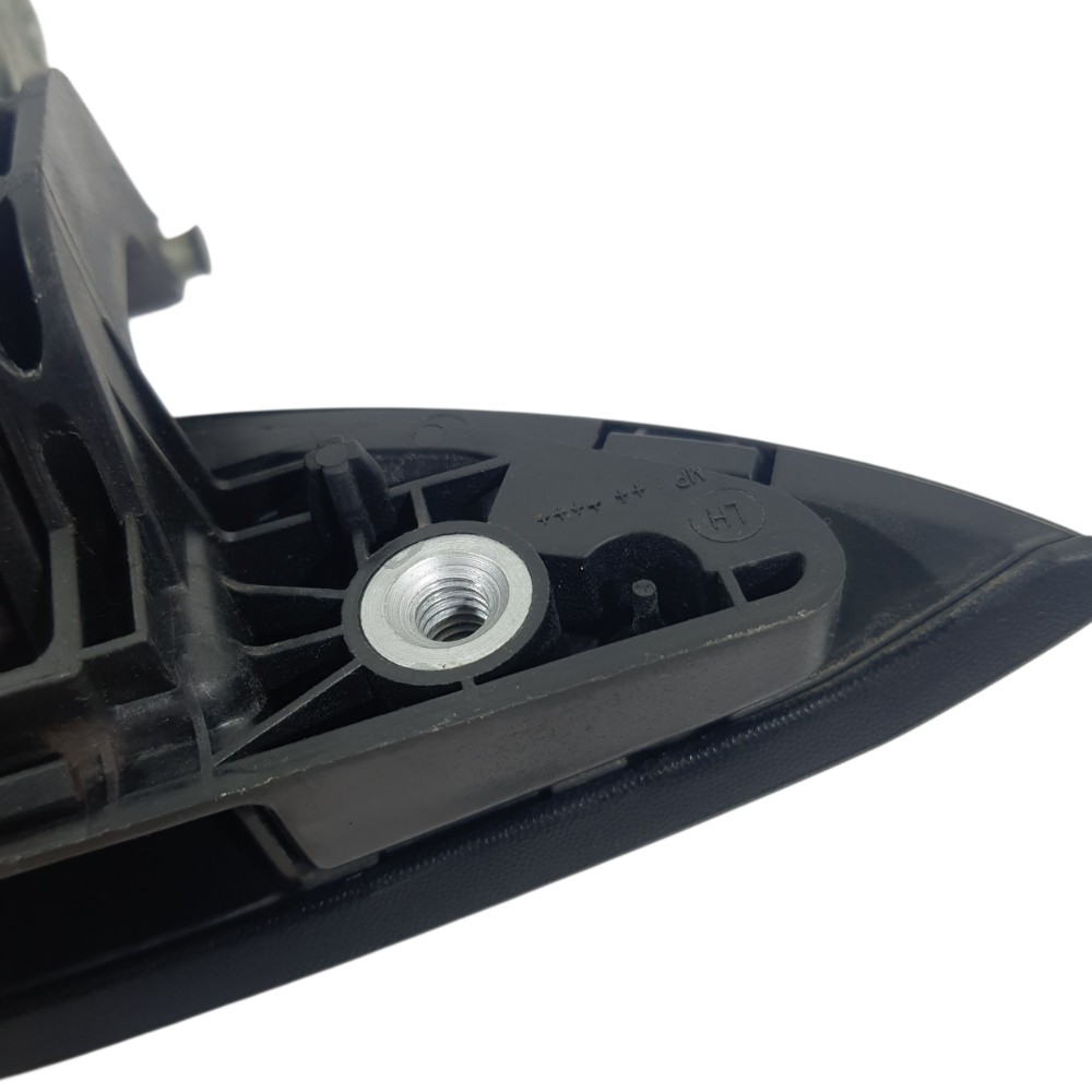 Macaneta Externa Traseira Esquerda Kwid Zen 2023 806075451r Preto Traseira 6