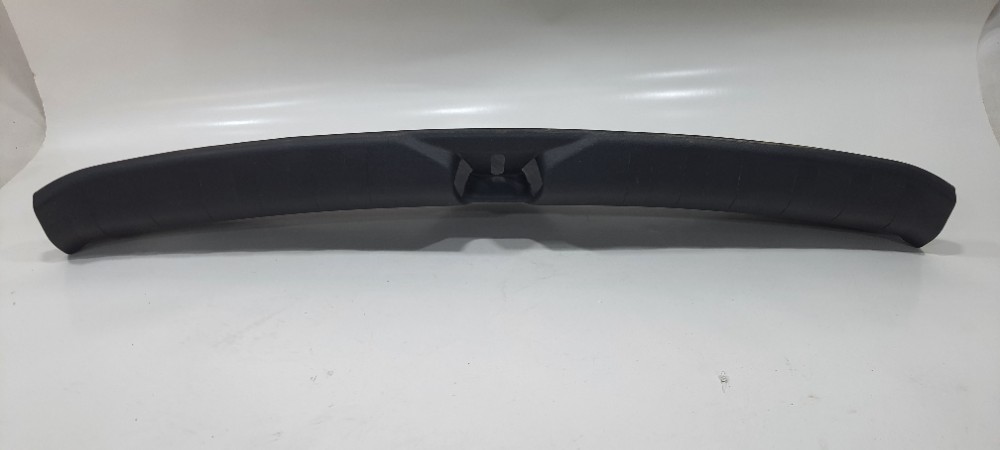 Acabamento Painel Traseiro Detalhe Kicks 2019 156140520 5