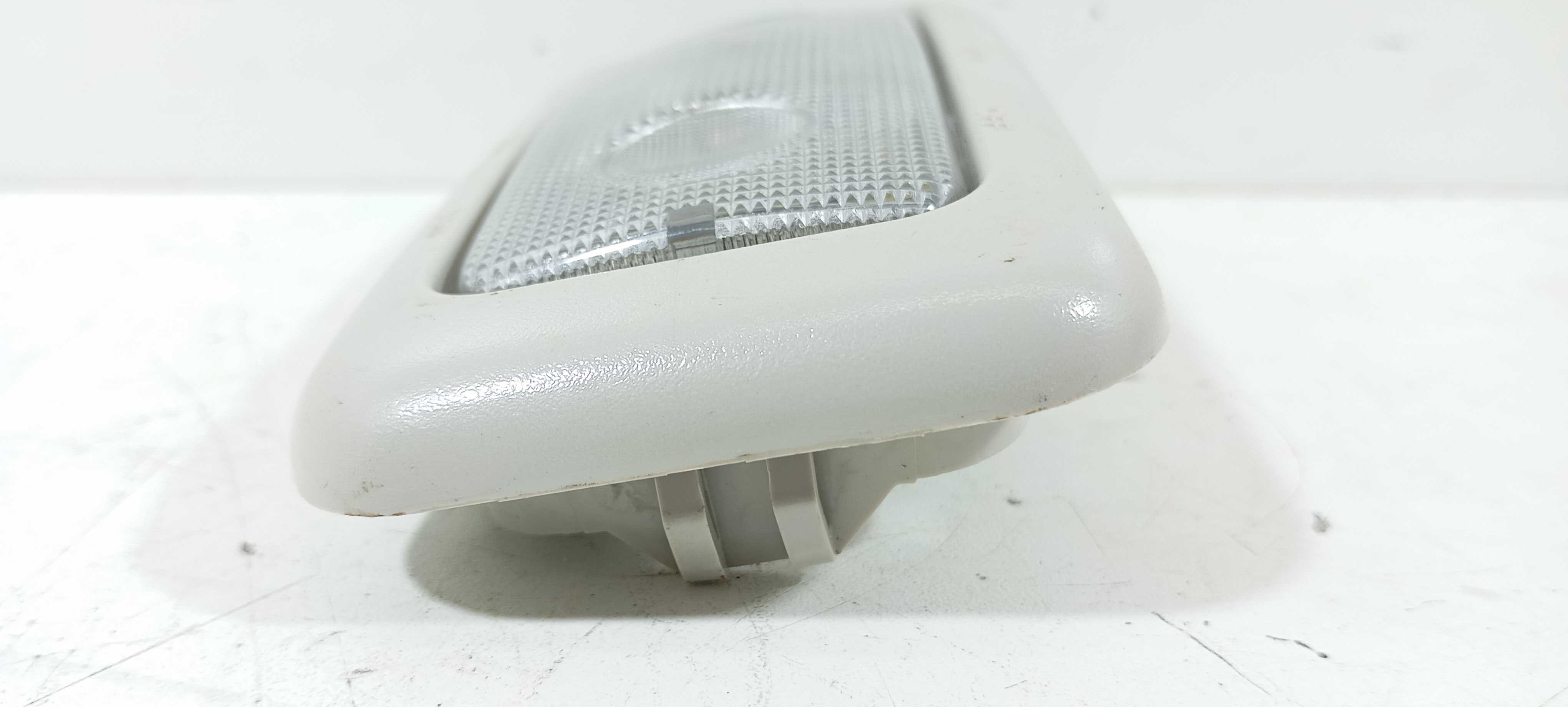 Luz Teto Fiat Mobi Like 1.0 4c 2023 V2299 2
