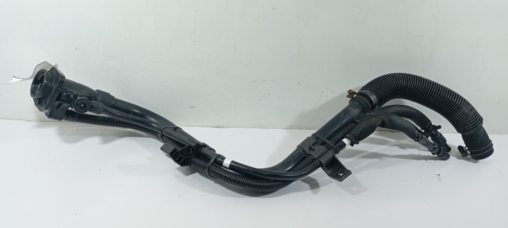 Gargalo Tanque Combustivel Hyundai Ix35 2.0 2012 310302kxxx Preto 5