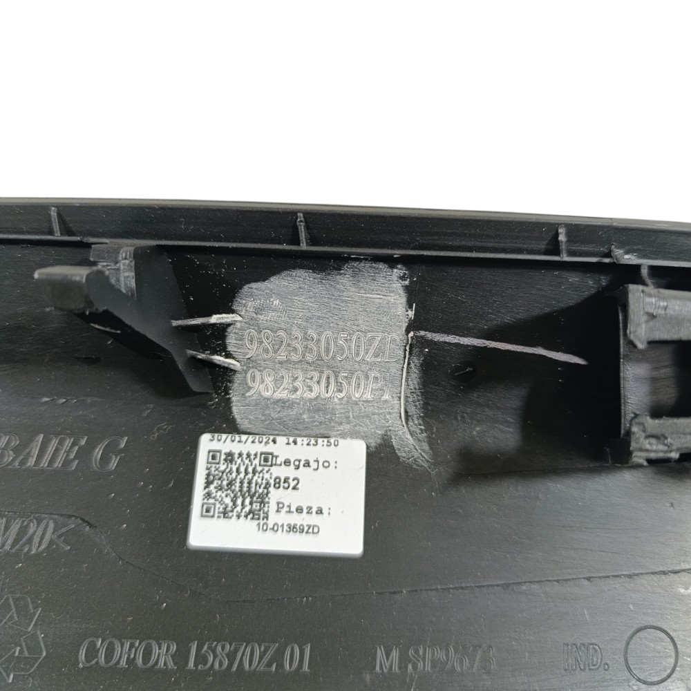 Acabamento Coluna Dianteira E Peugeot 208 2024 98233050zd Preto 4