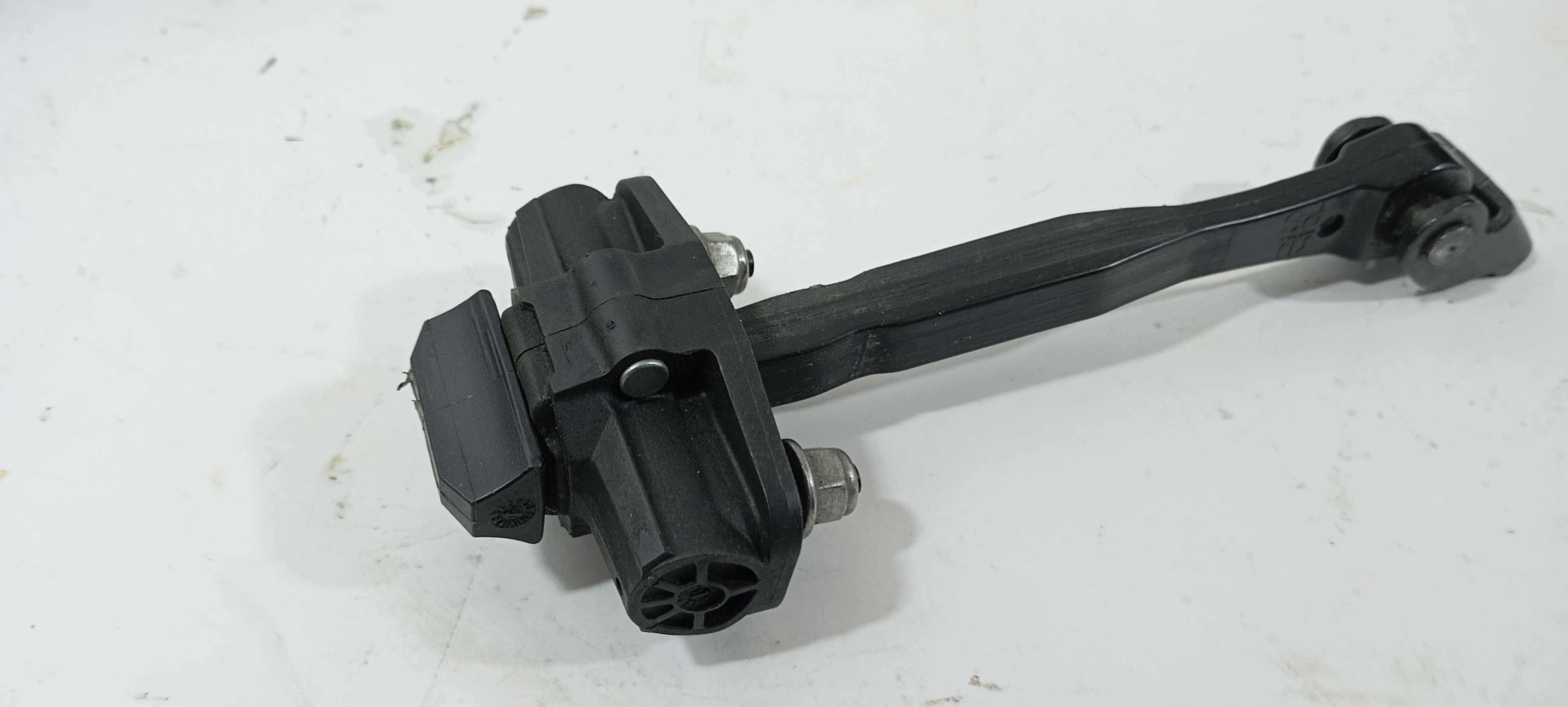 Limitador Porta Tras Esquerdo Jeep Renegade 2018/2020 D862 2