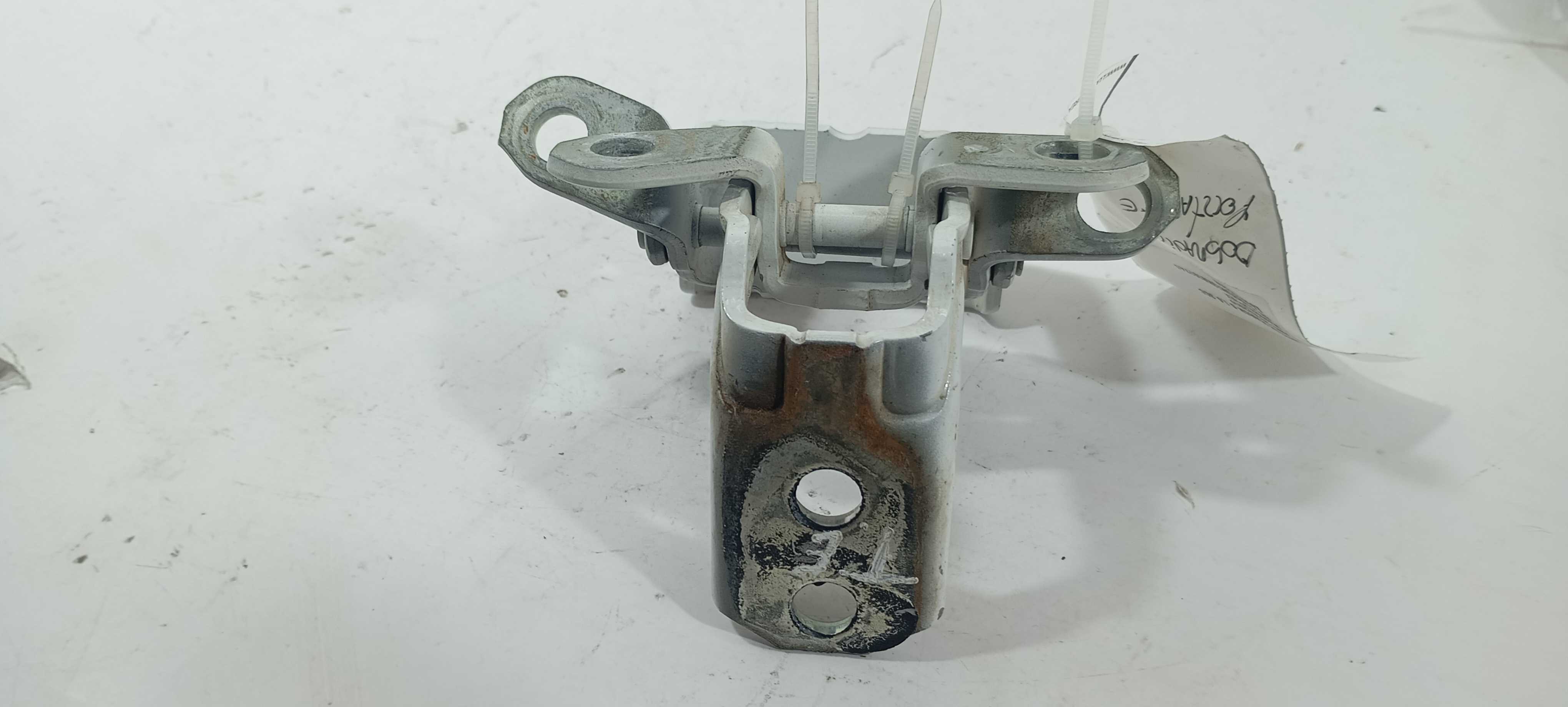 Dobradiça Porta Tras Esquerda Nissan March 1.0 2019 824011hp 3