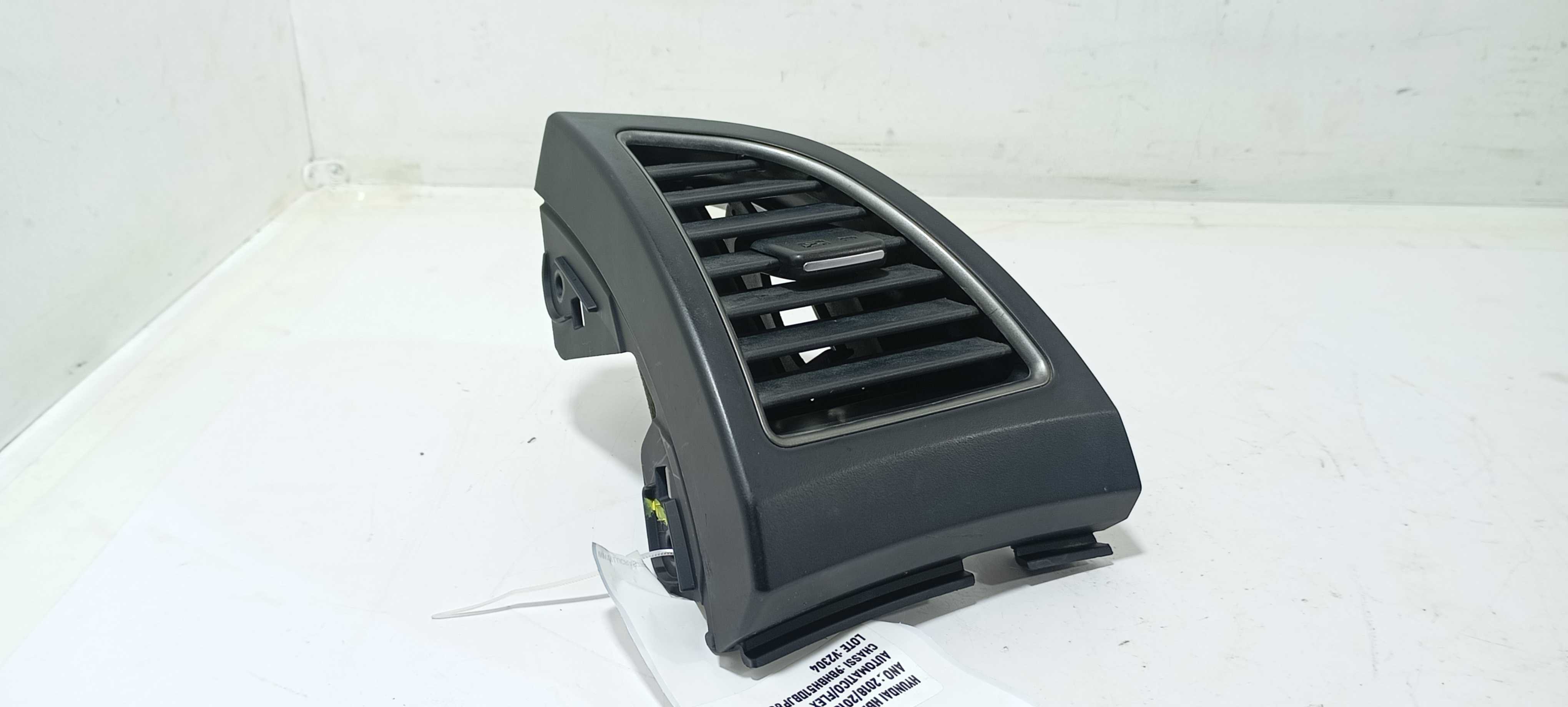Difusor Ar Esquerdo  Hb20x Premium 1.6 2018 974801s000 8