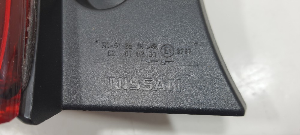 Lanterna Traseira Esquerda Avaria Nissan March 2019 22537505 4