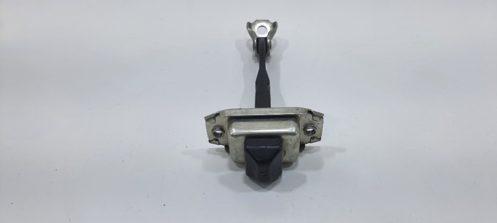 Limitador Porta Dianteira Esquerda Nissan Kicks 2019 5rb 2