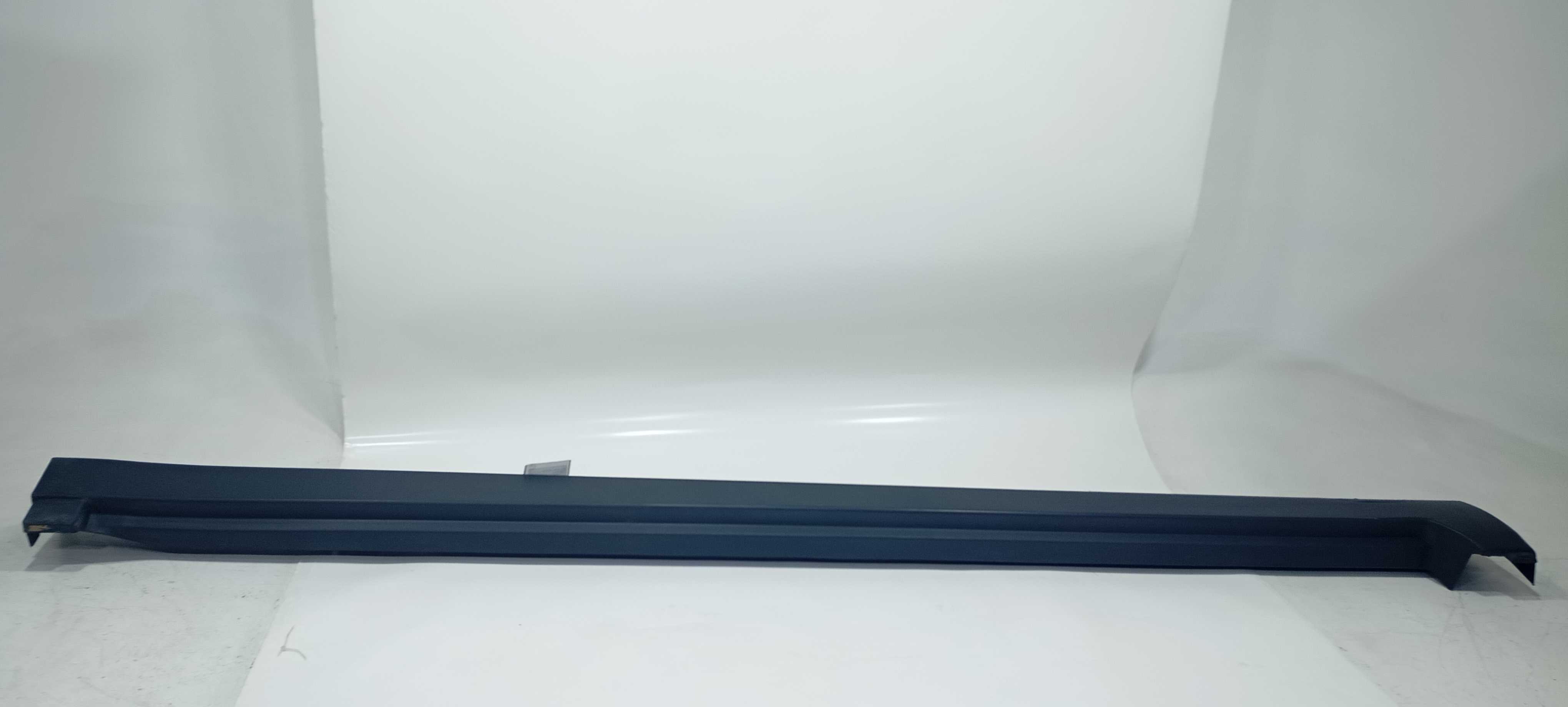 Spoiler Esquerdo Nissan Kicks Cvt 1.6 2019 768515ra0a Preto Preto