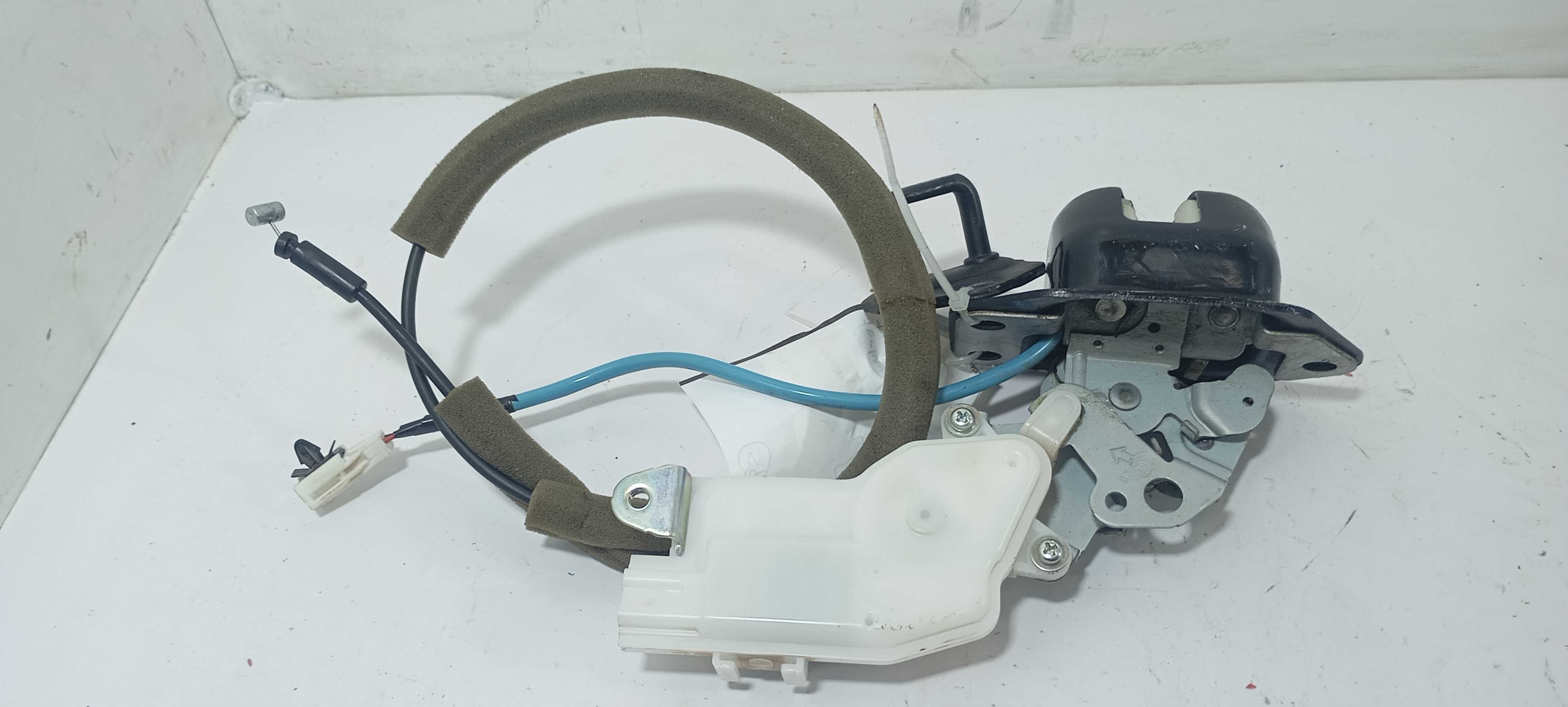 Fechadura Tampa Traseira Nissan March 1.0 2019 905021hm1a 2