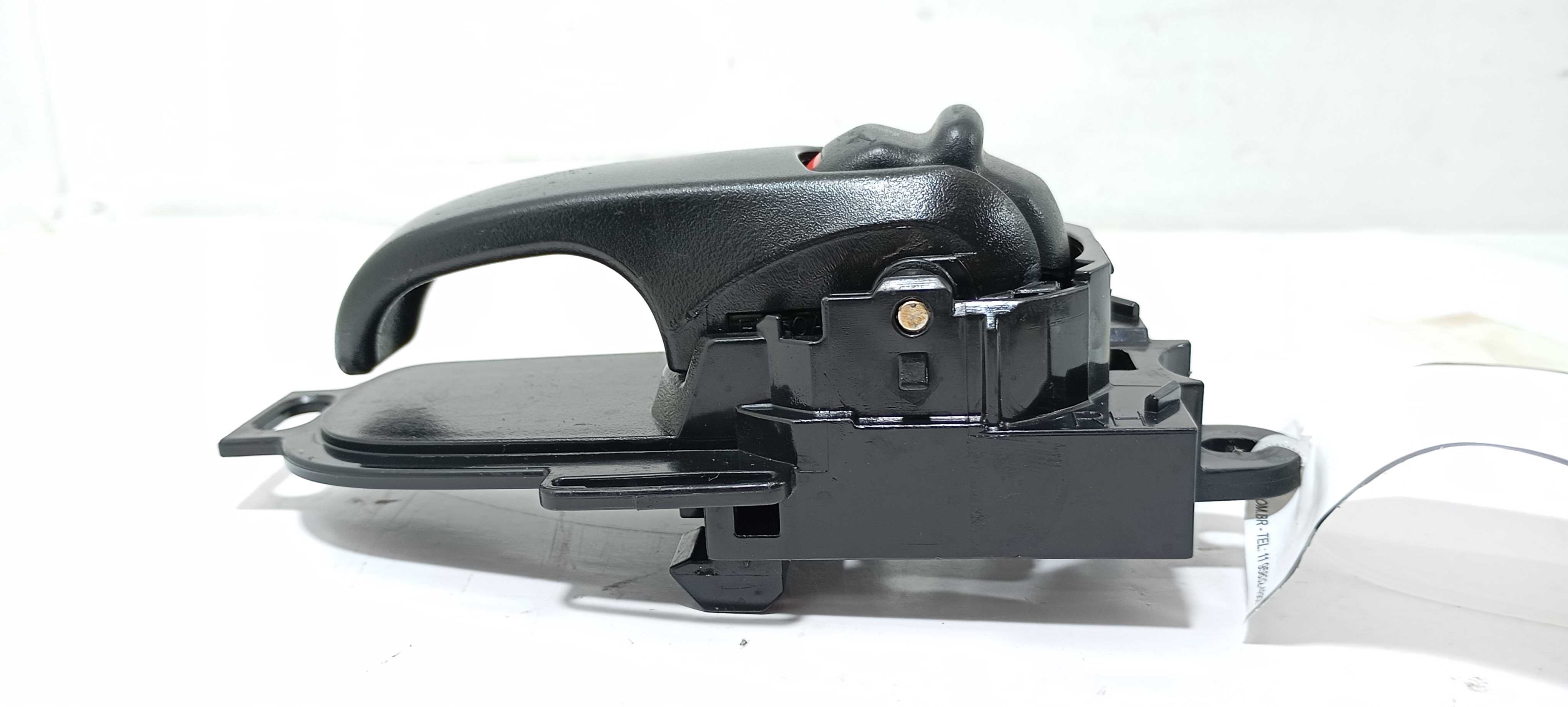 Maçaneta Interna Traseira D. Nissan Tiida Sedan 1.8 12 V2305 Preto Traseira 3