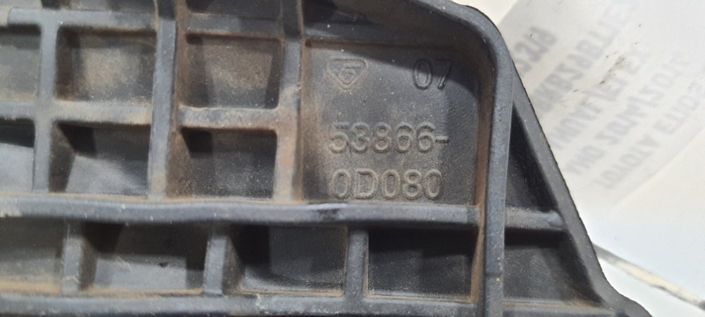 Acabamento Churrasqueira Direito Toyota Etios Sedan 1.5 2014 Preto 5