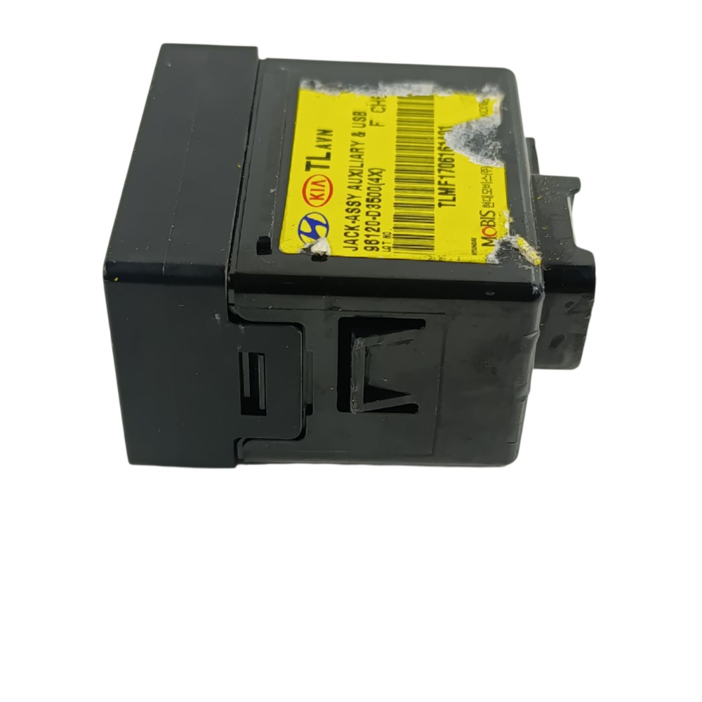 Conector Usb New Tucson Gls 1.6 2019 96120d3500 4