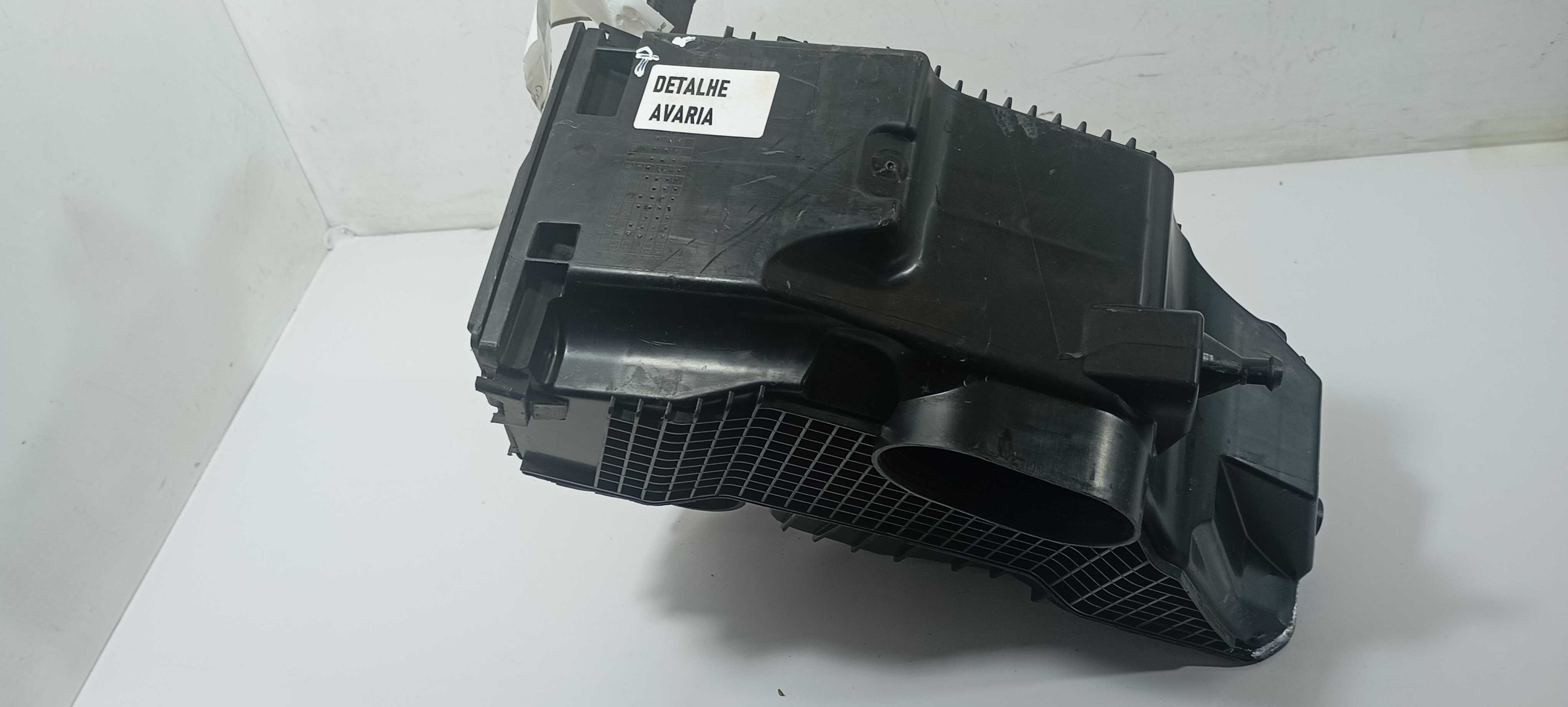 Caixa Filtro Ar Detalhe Renault Logan 1.0 2020 165006718r 2