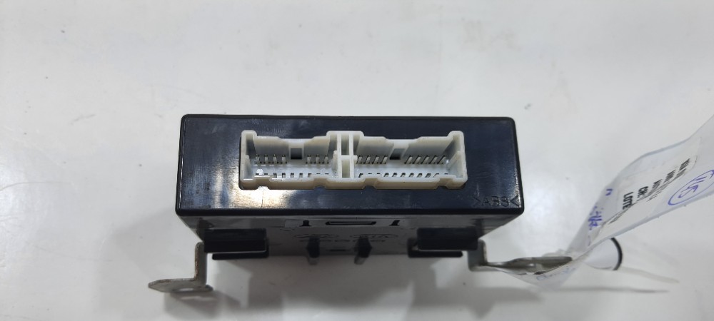 Módulo Estacionamento Kia Sorento Ex 2.4 2012 957002p200 5