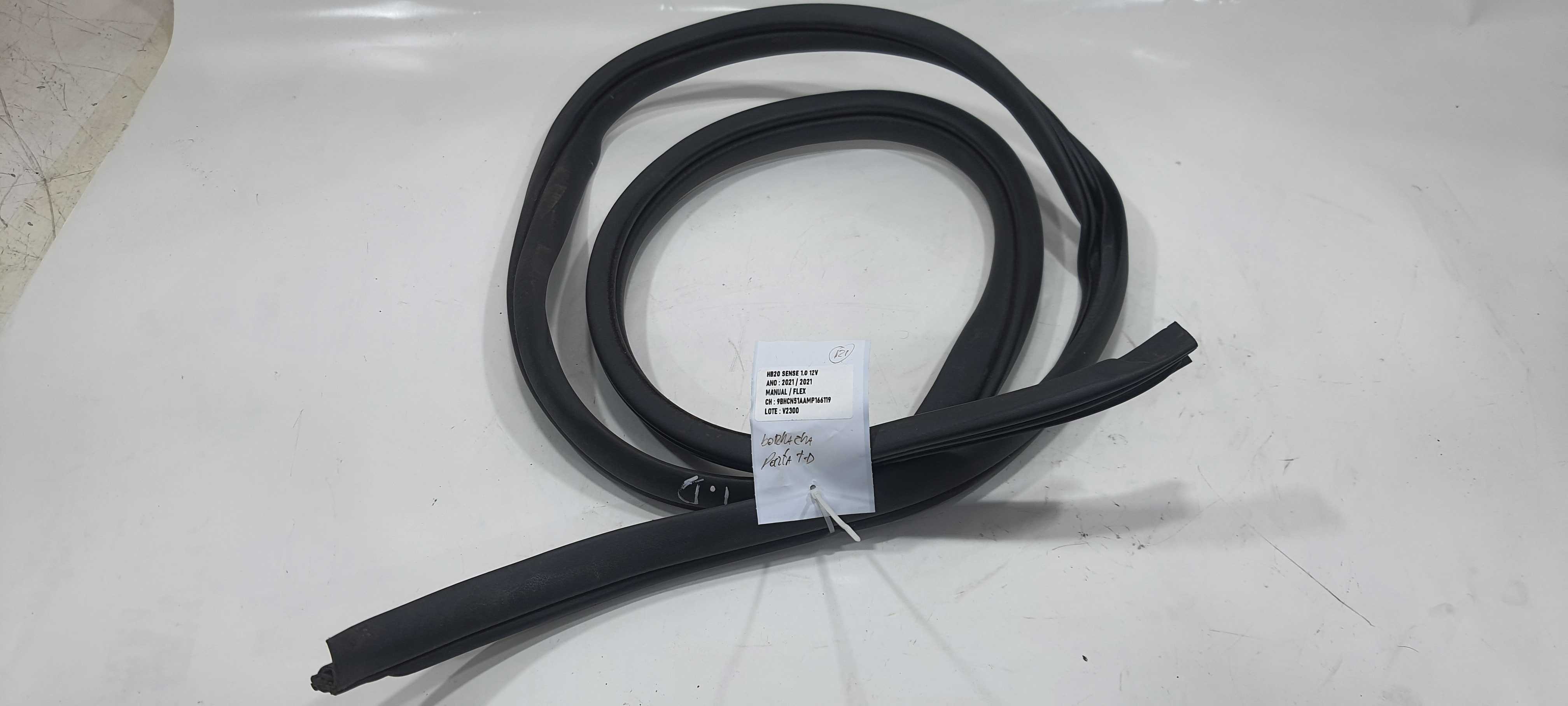 Borracha Porta T. Direita Hyundai Hb20 1.0 12v 2021 V2300 4