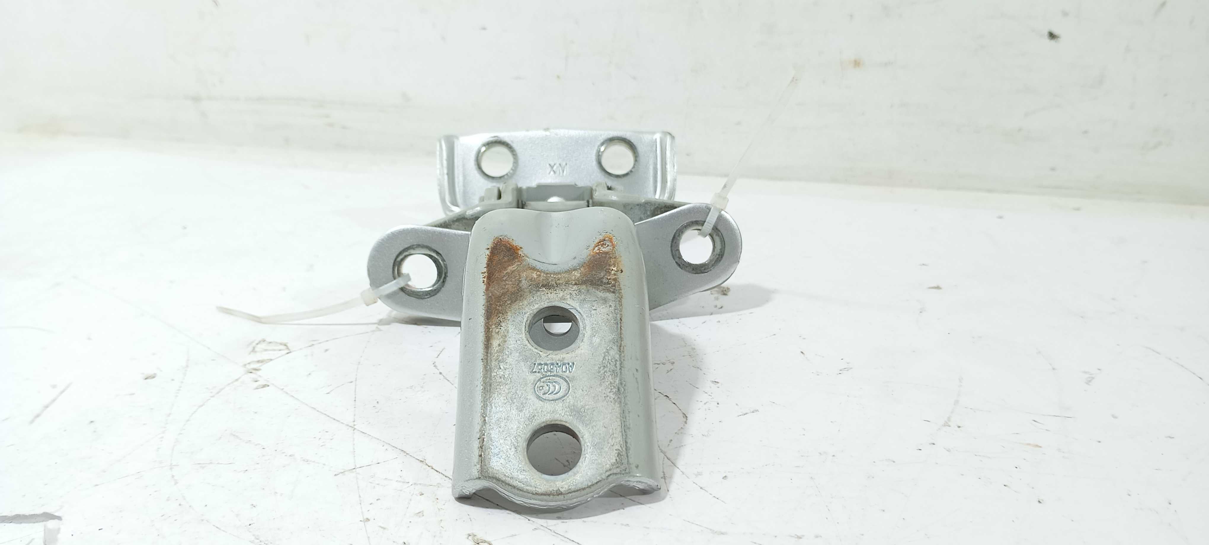 Dobradiça Porta Traseiro D. Kia Sorento Ex2 2.4 12 A046057 6