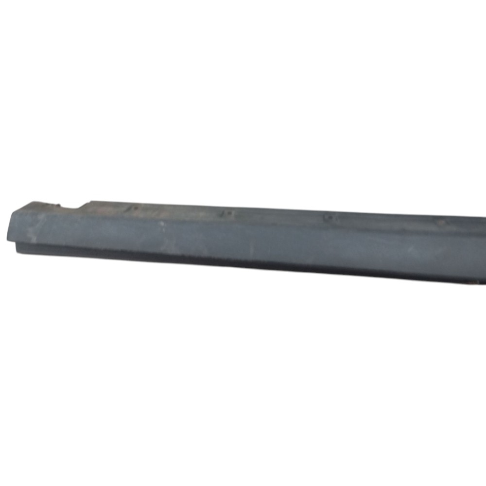 Spoiler Lateral Direito Kia Sorento Ex 2.4 877522p000 Preto