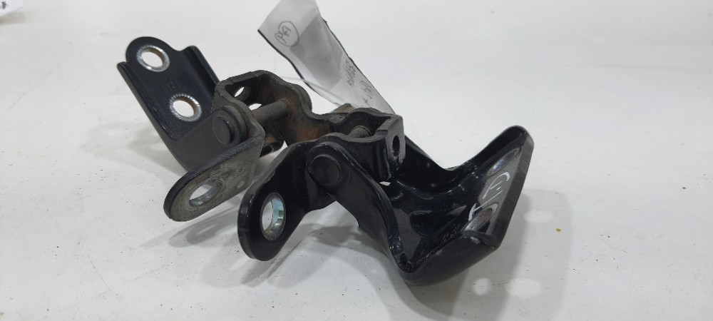 Dobradiça Porta Traseira Direita Hyundai Ix35 2012 A046057 1