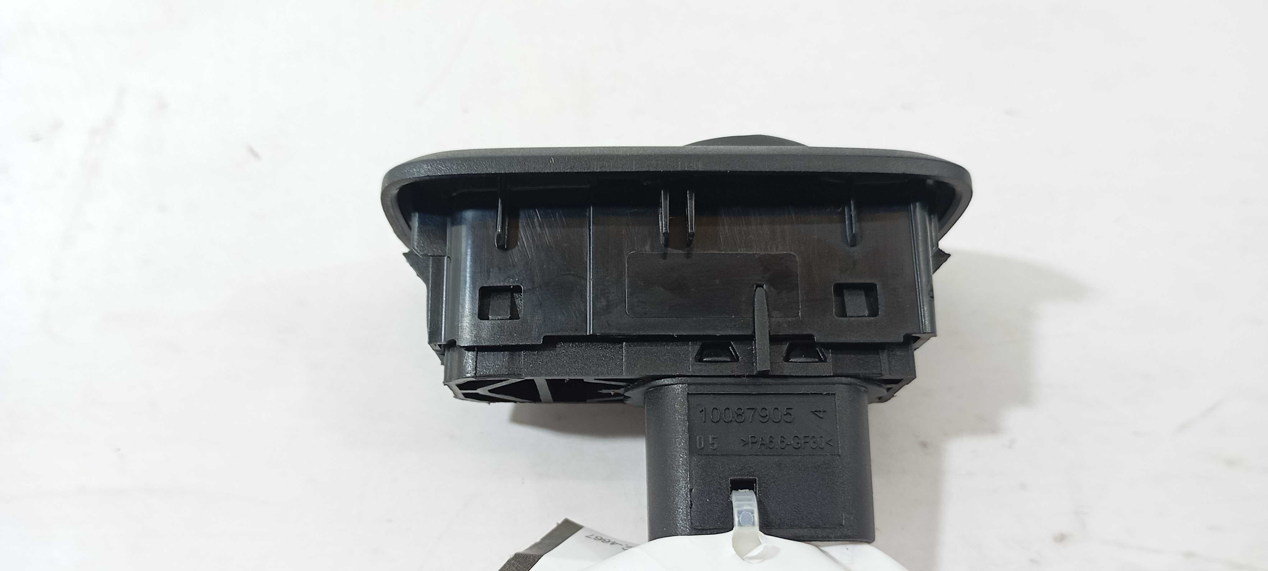 Botão Vidro Dianteiro Direito Ford Ka 1.0 2020 Cn1514529ab 2