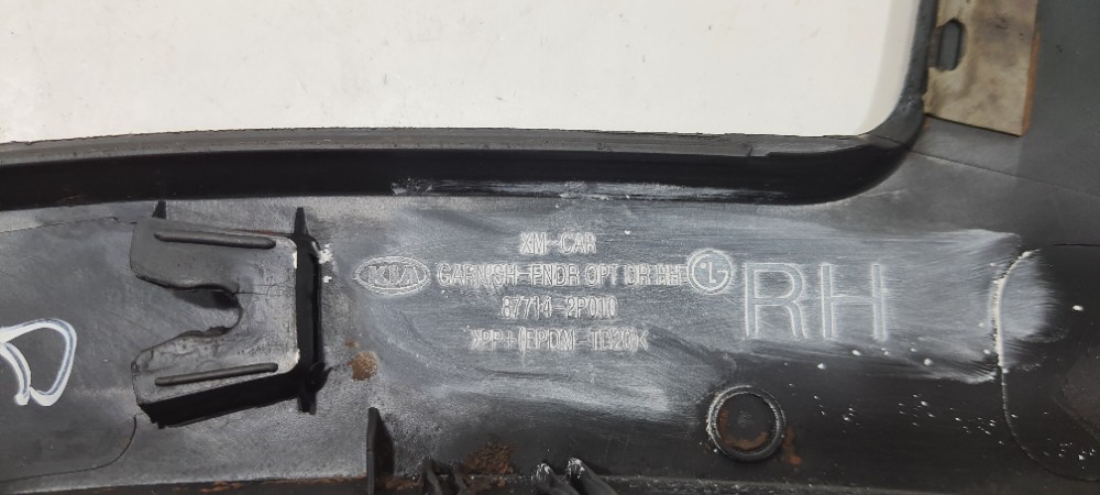 Aplique Paralama Lado Direito Kia Sorento 2012 877142p010 8