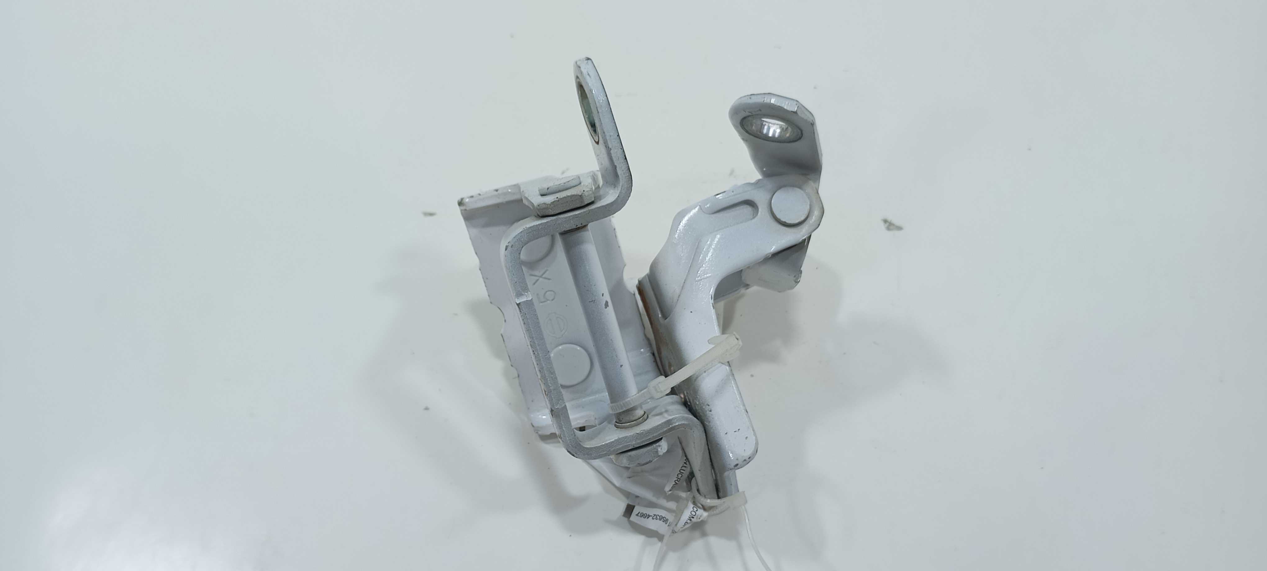 Dobradiça Porta Tras Dir Nissan March Sv 1.0 2016 9787051m0a 3