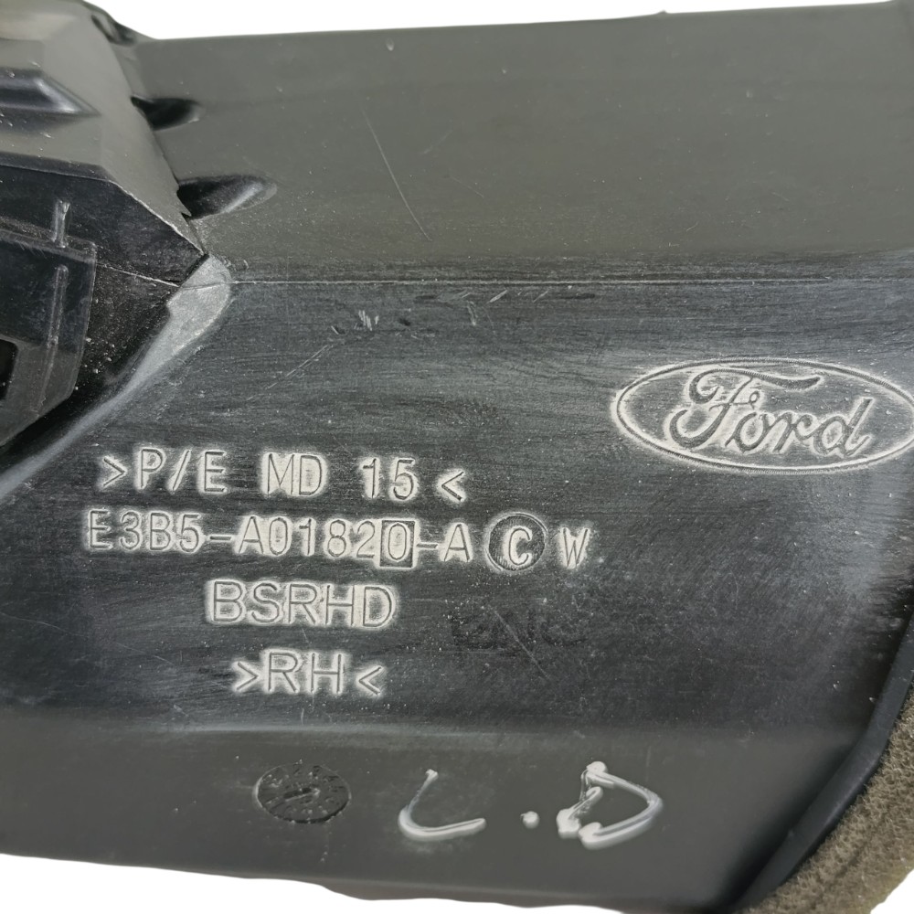 Difusor ar dianteiro direito Ford ka  Hatch 2020 E3B5A01820 7