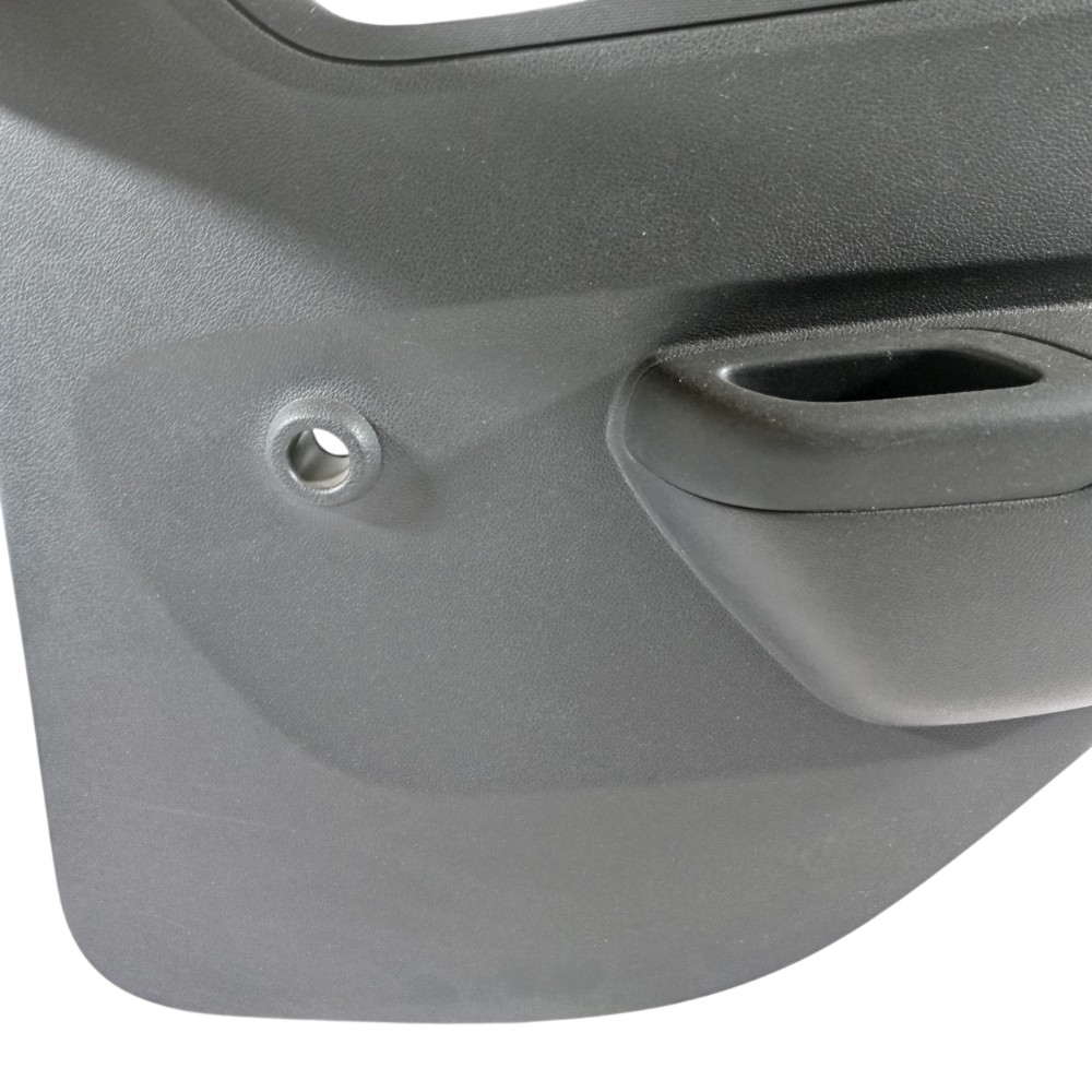 Forro porta traseiro direito Renault Kwid 2023 829A09153R 4