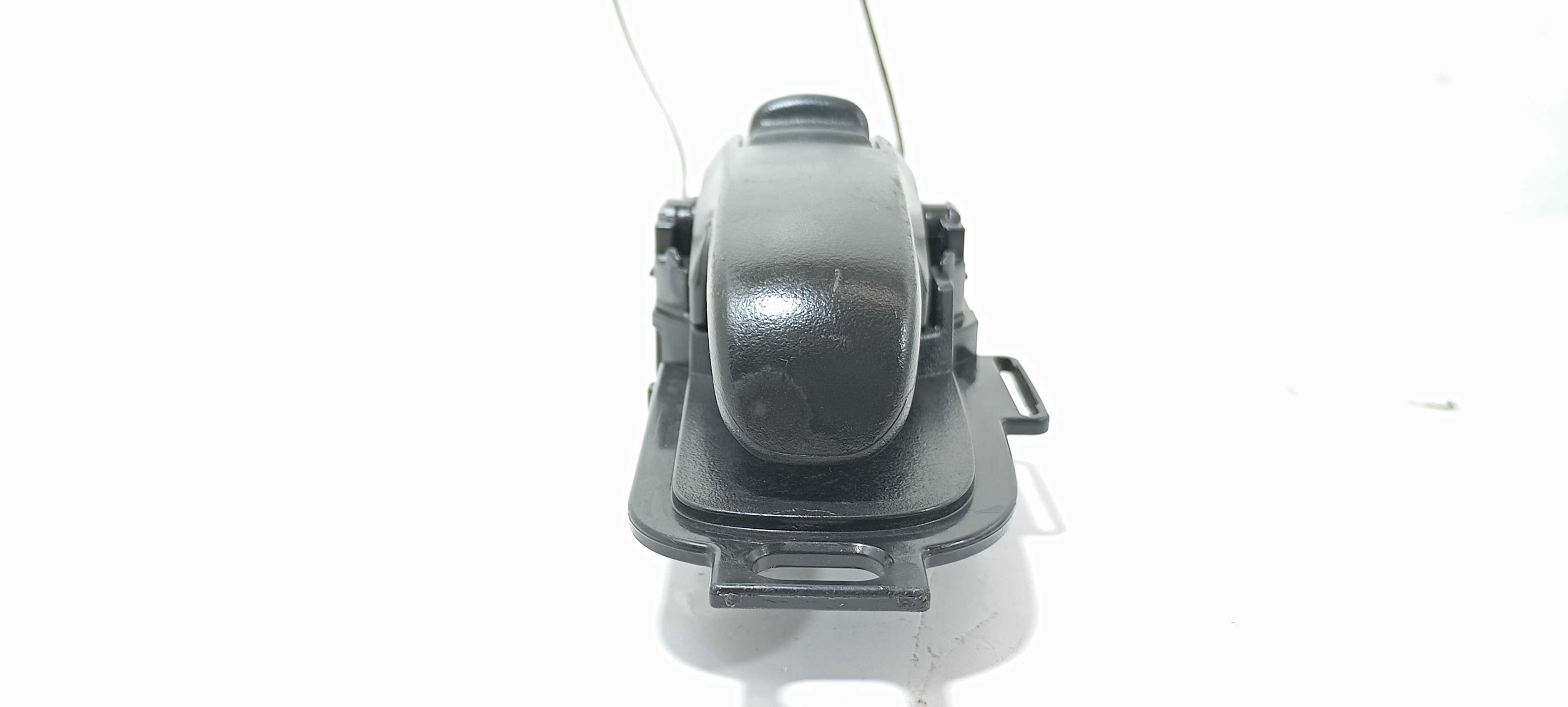 Maçaneta Interna Diant. D. Nissan Tiida Sedan 1.8 12 V2305  Preto Dianteira 1