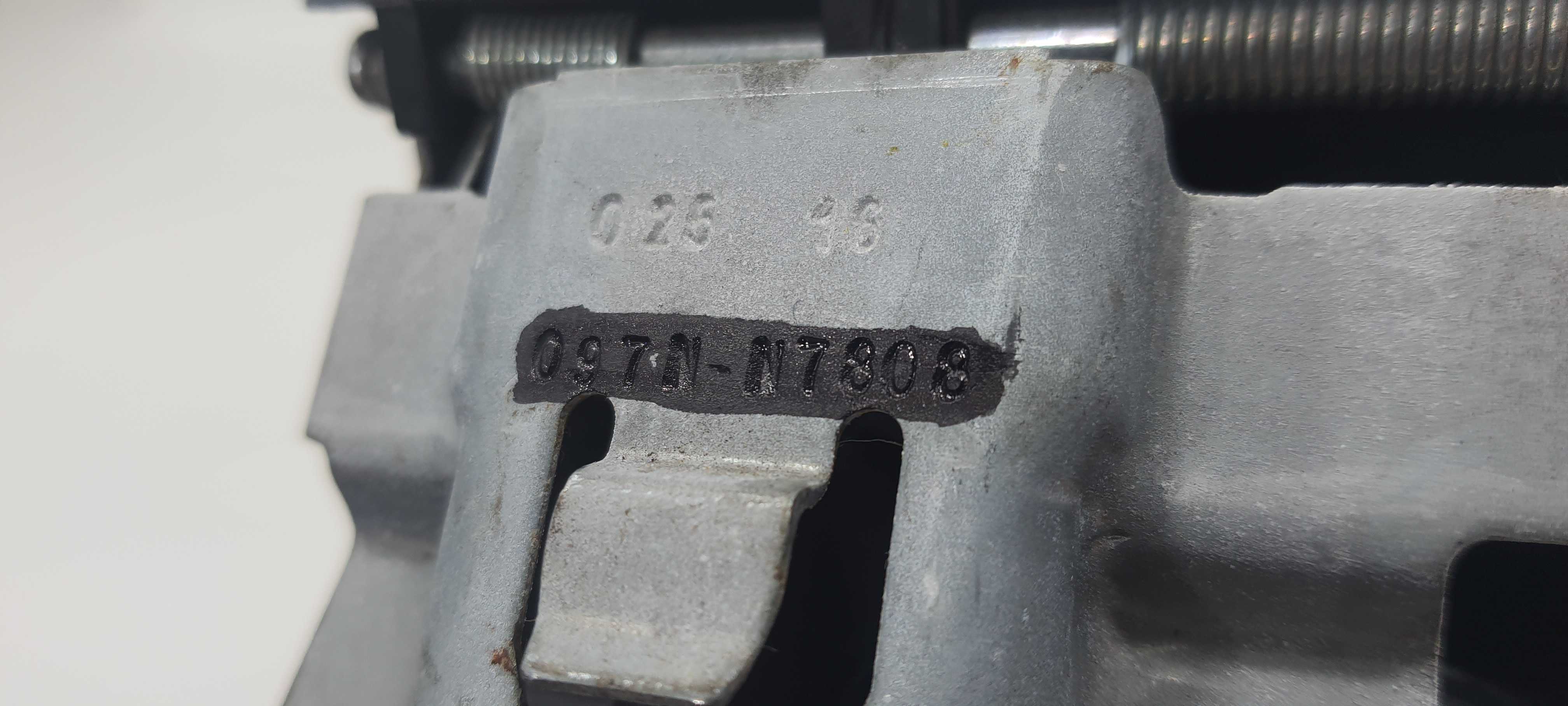 Puxador Capô Nissan March Sv 1.0 2016 097nn7808 5