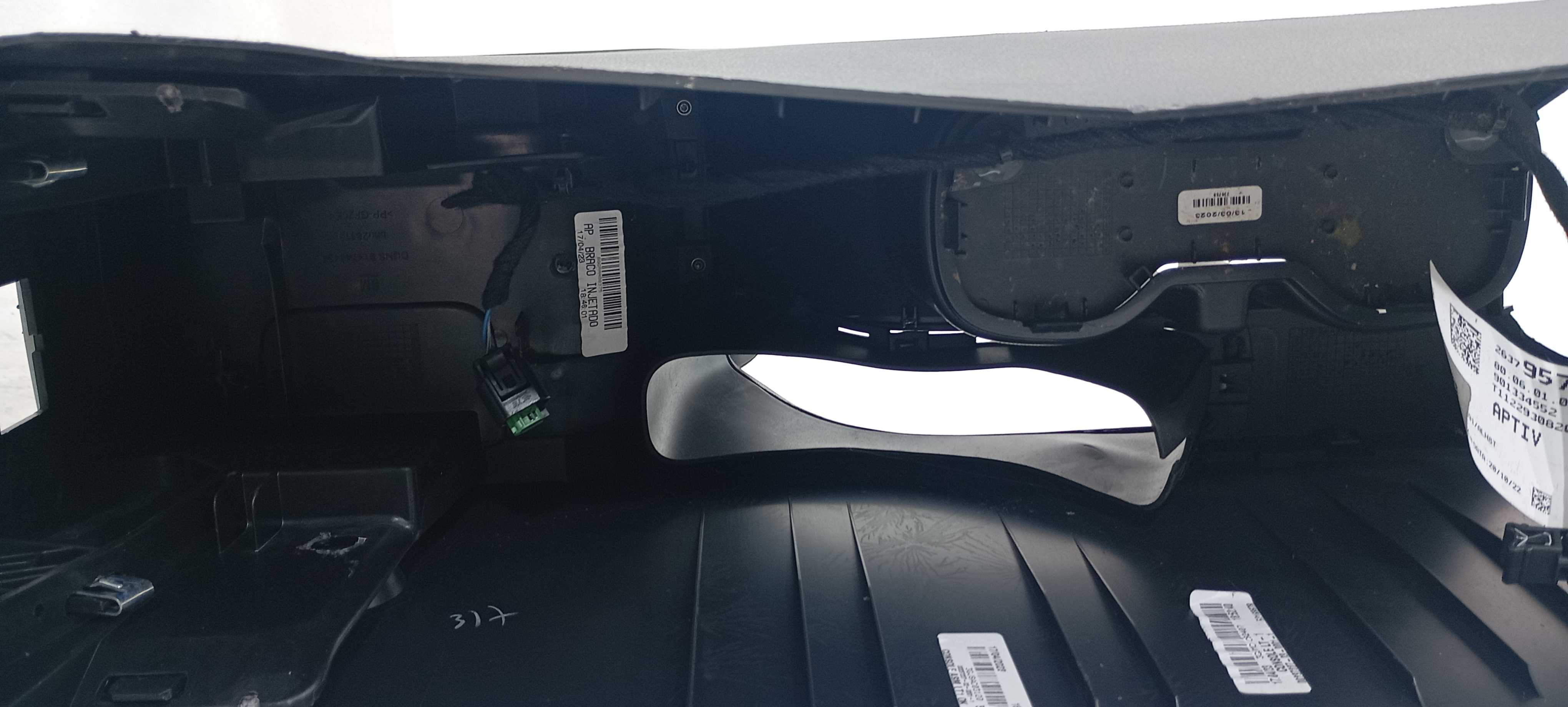 Console Central Gm Tracker Lt 2024 3gjgcb12094 9