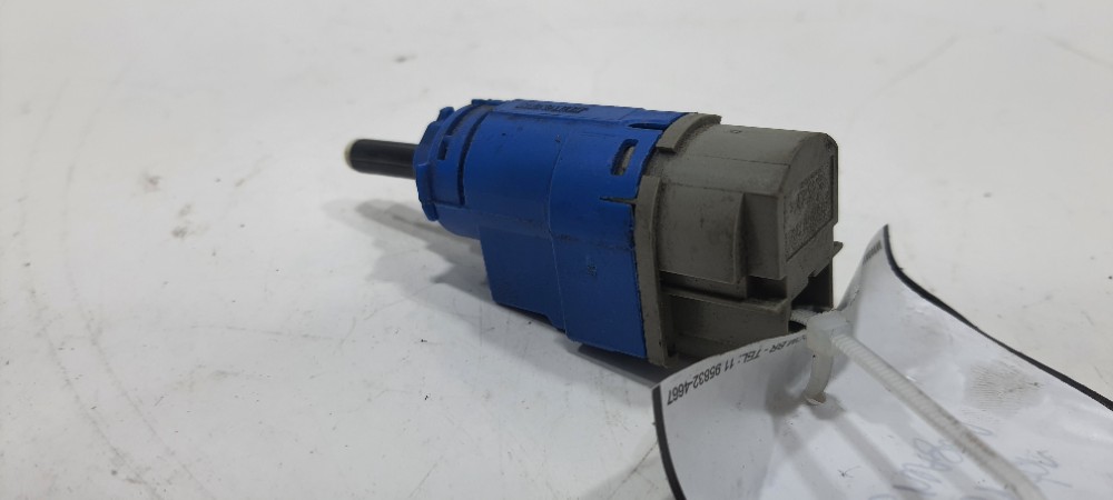 Interruptor Pedal Embreagem Renault Sandero 2019 253255192r Azul 4