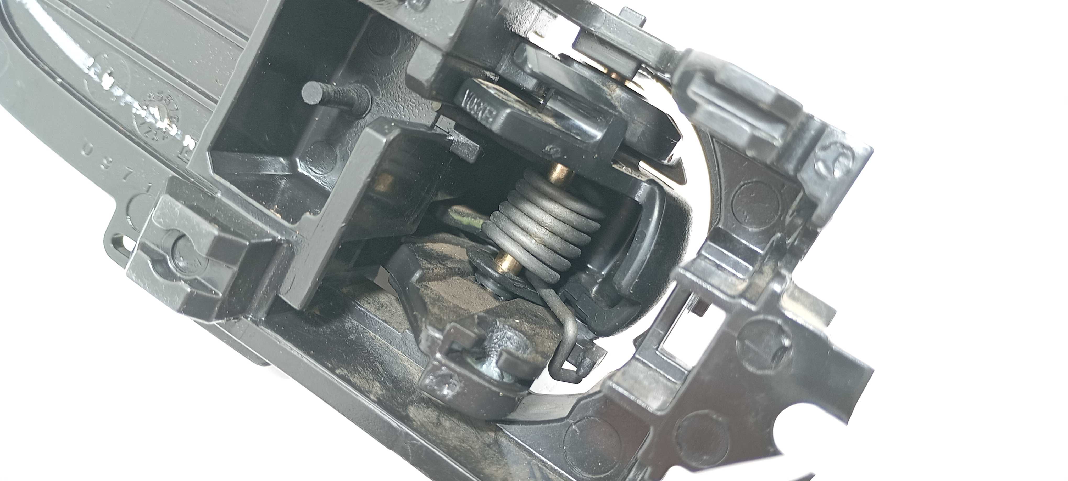Maçaneta Interna Traseira E. Nissan Tiida Sedan 1.8 12 V2305 Preto Traseira 10