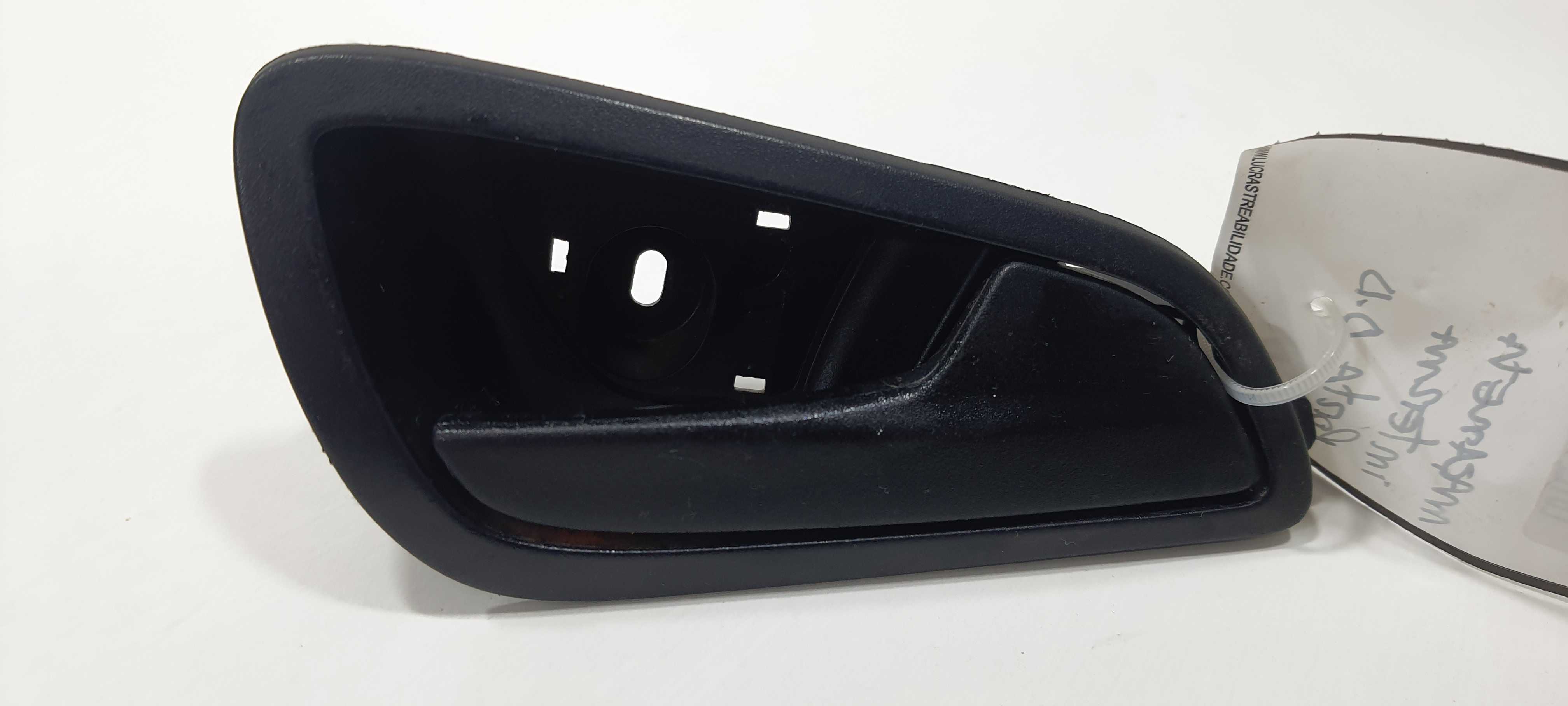Maçaneta Int Diant Direito Ford Ka 1.0 2020 E3b5a22600adw Preto Dianteira 1