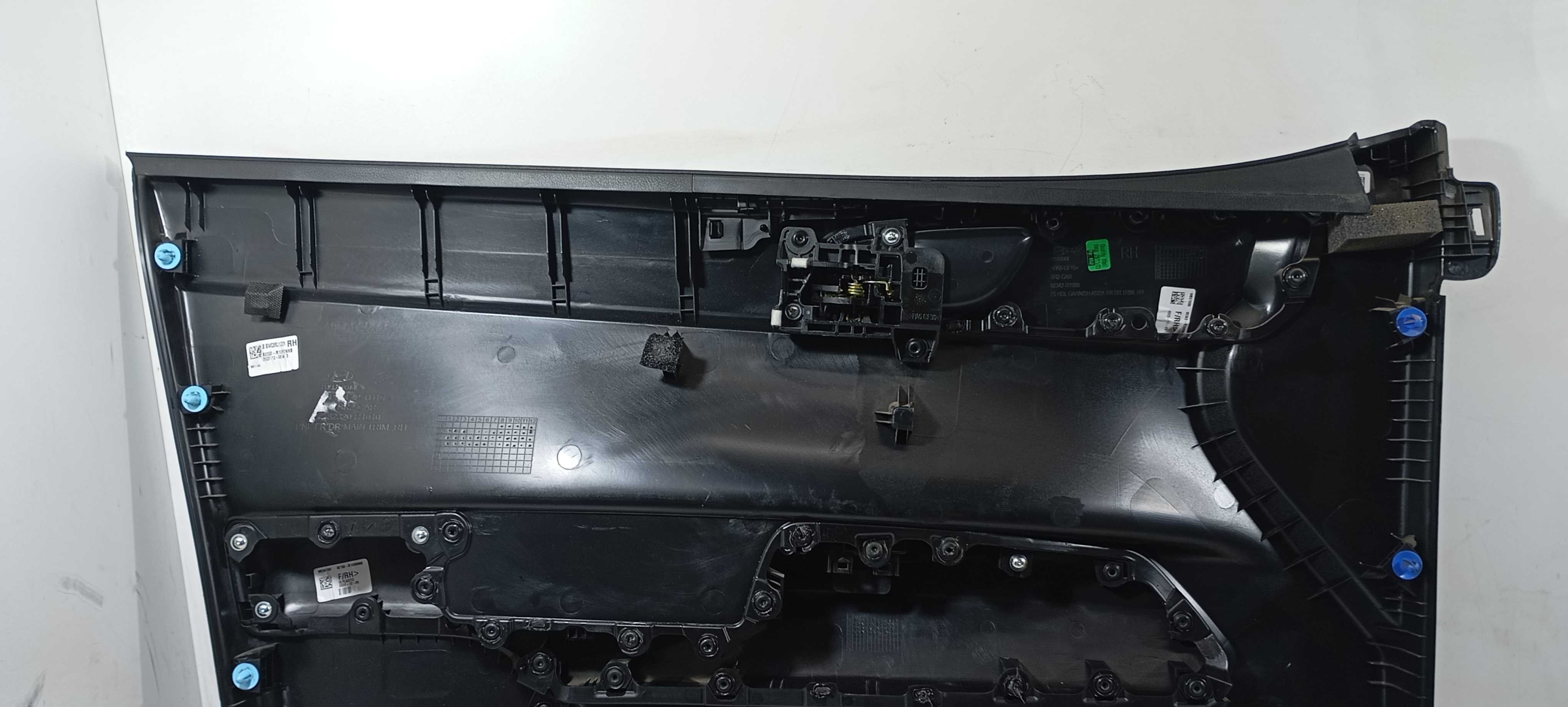 Forro Porta Dianteiro Direito Hb20 Comfort 2023 82320r1010 6