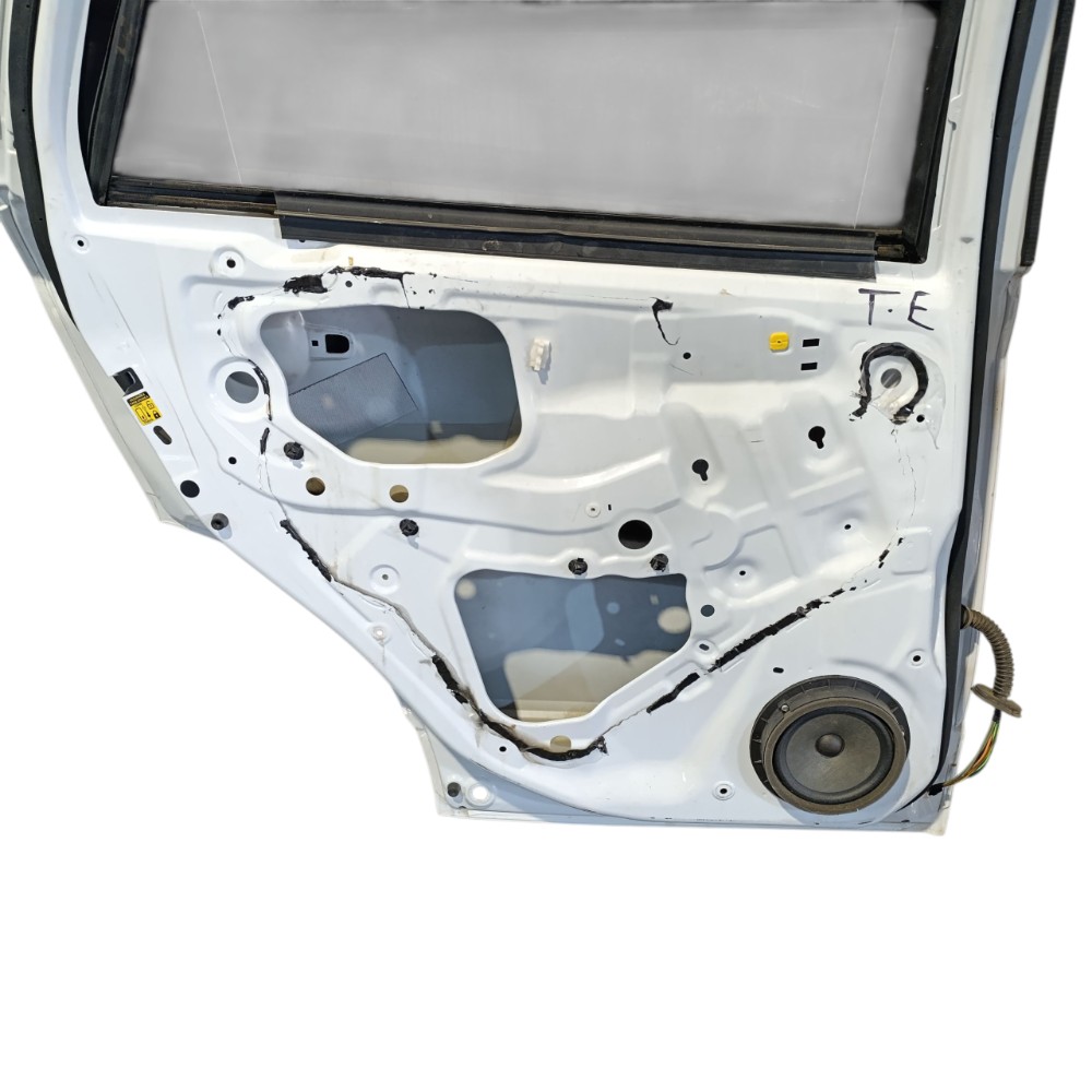 Porta traseira esq Suzuki scross 2016 até 2021 6800461M00 5