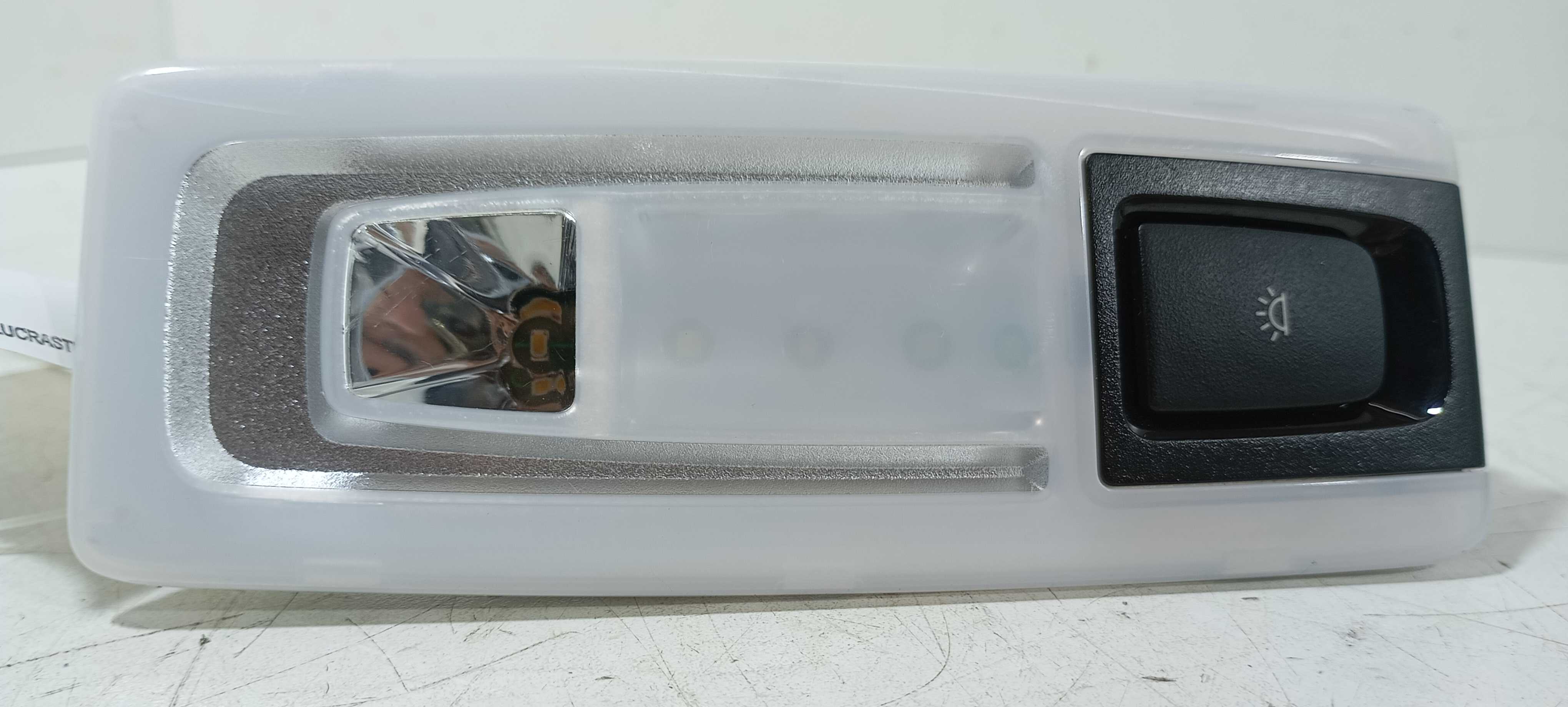 Luz Teto Traseiro Direito Bmw 225i 2.0 2015 V2290 6