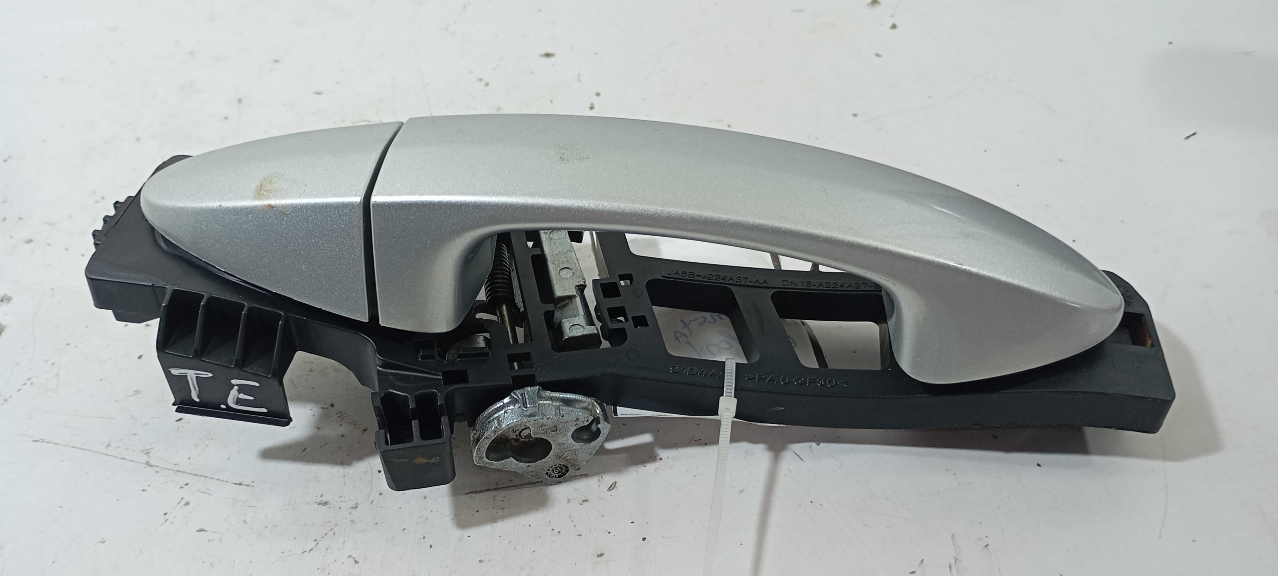 Maçaneta Externa Traseira Esquerda Ford Ka 2020 Dn15a224a37 Cinza 2